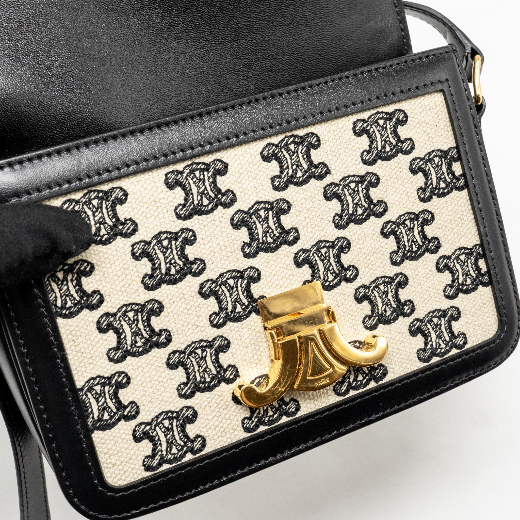 CELINE TEEN TRIOMPHE BAG TRIOMPHE CANVAS/CALFSKIN BLACK/WHITE GHW