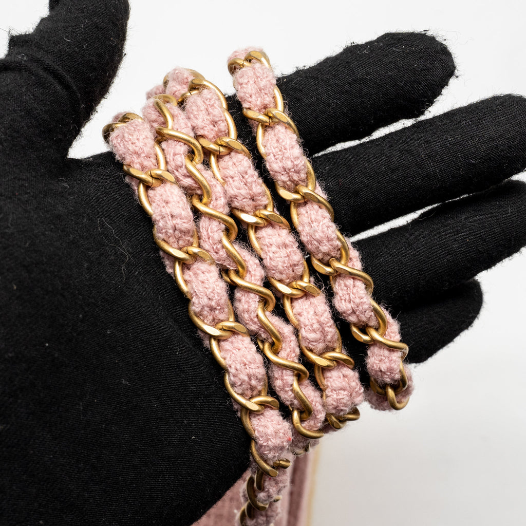 CHANEL 22K COZY COCO ROUND FLAP BAG TWEED/SHEARLING PINK GHW (MICROCHIP)