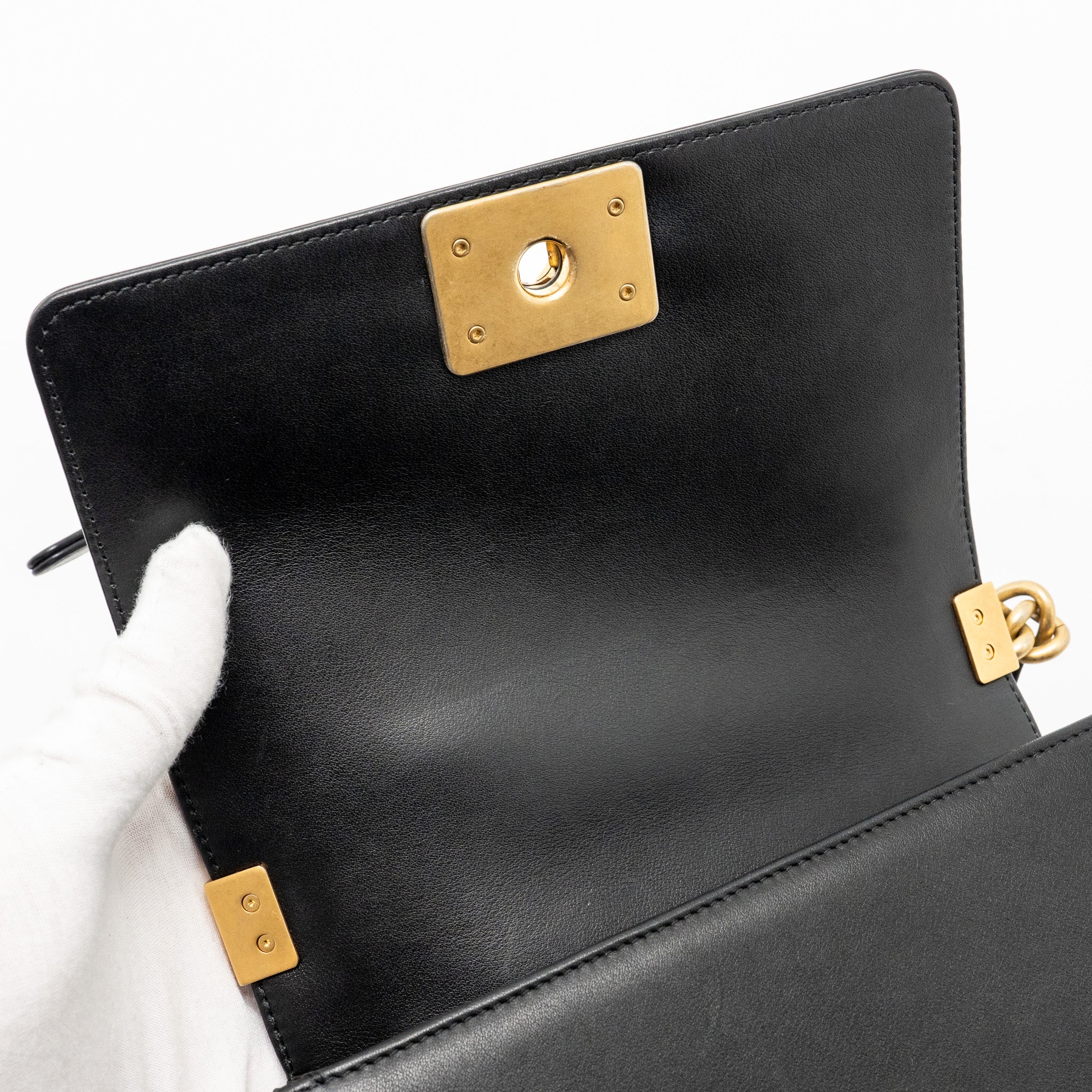 CHANEL SMALL BOY BAG CALFSKIN BLACK GHW