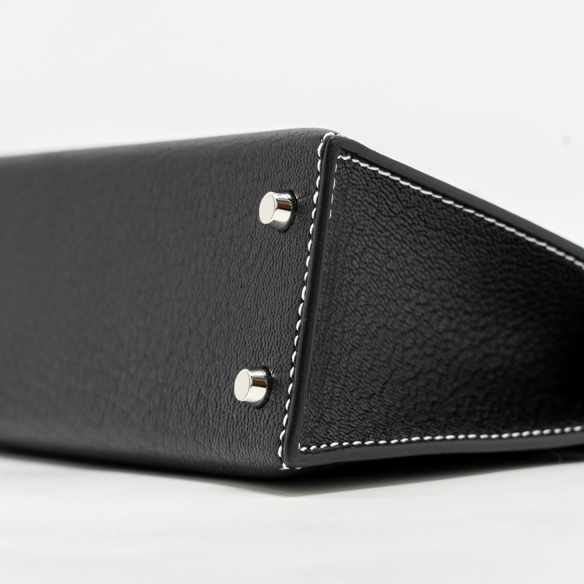 HERMES MINI KELLY II SPECIAL ORDER CHEVRE MYSORE BLACK / GRIS PERLE WHITE STITCHING SHW