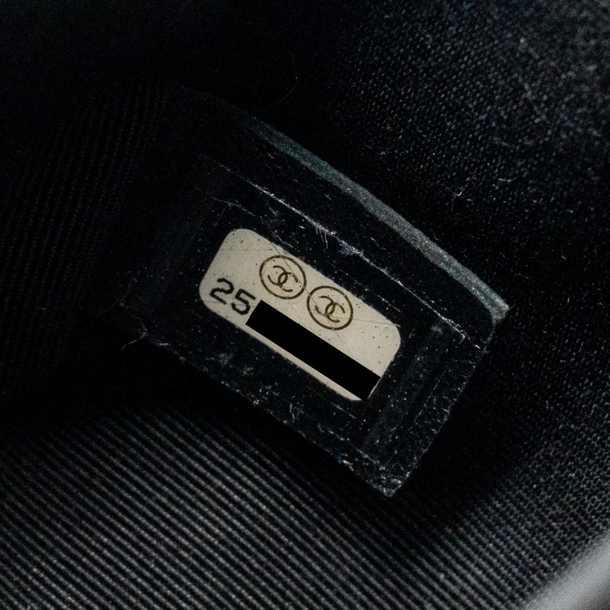 CHANEL SMALL BOY BAG CALFSKIN BLACK GHW