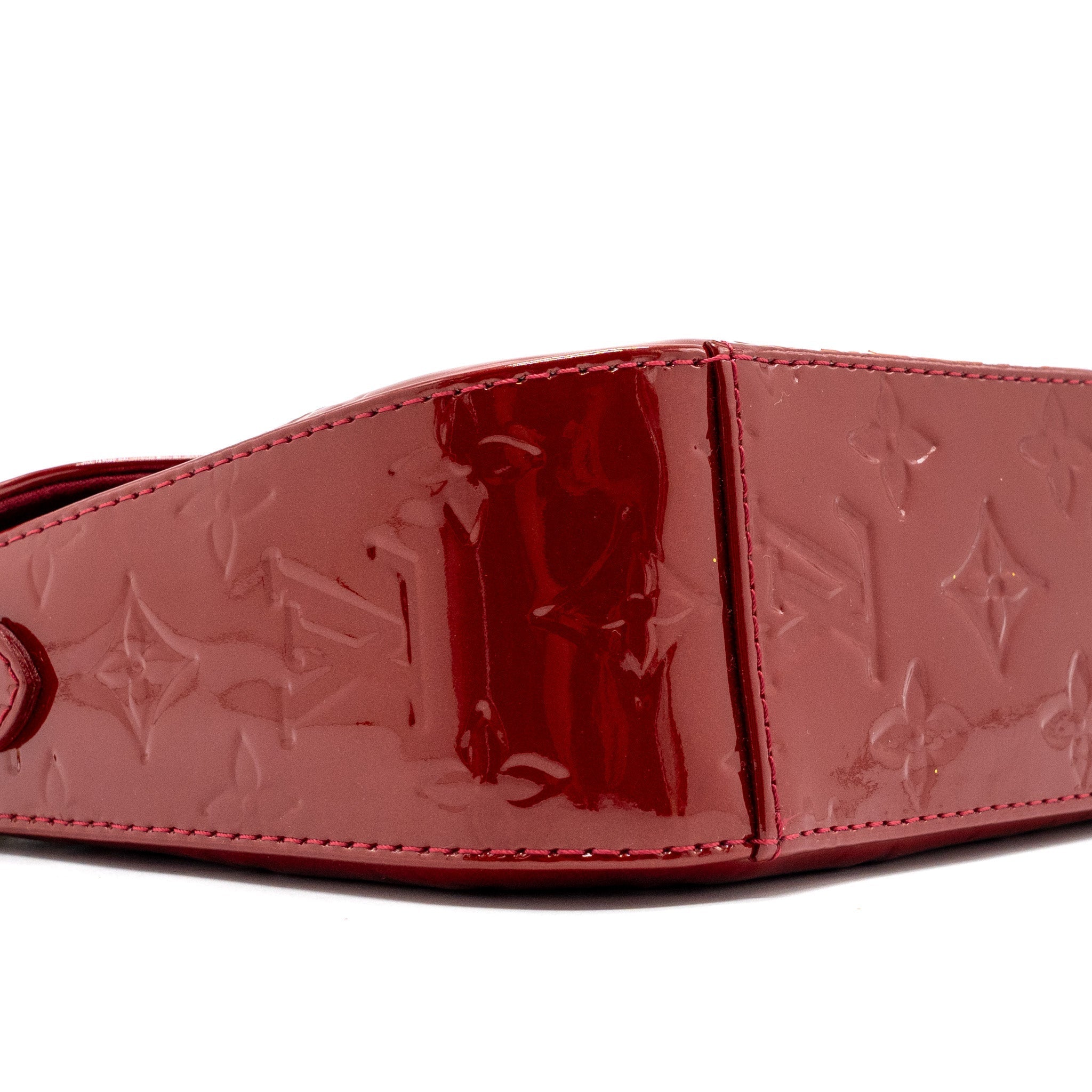 LOUIS VUITTON FLAP SHOULDER EVENING BAG PATENT LEATHER RED GHW