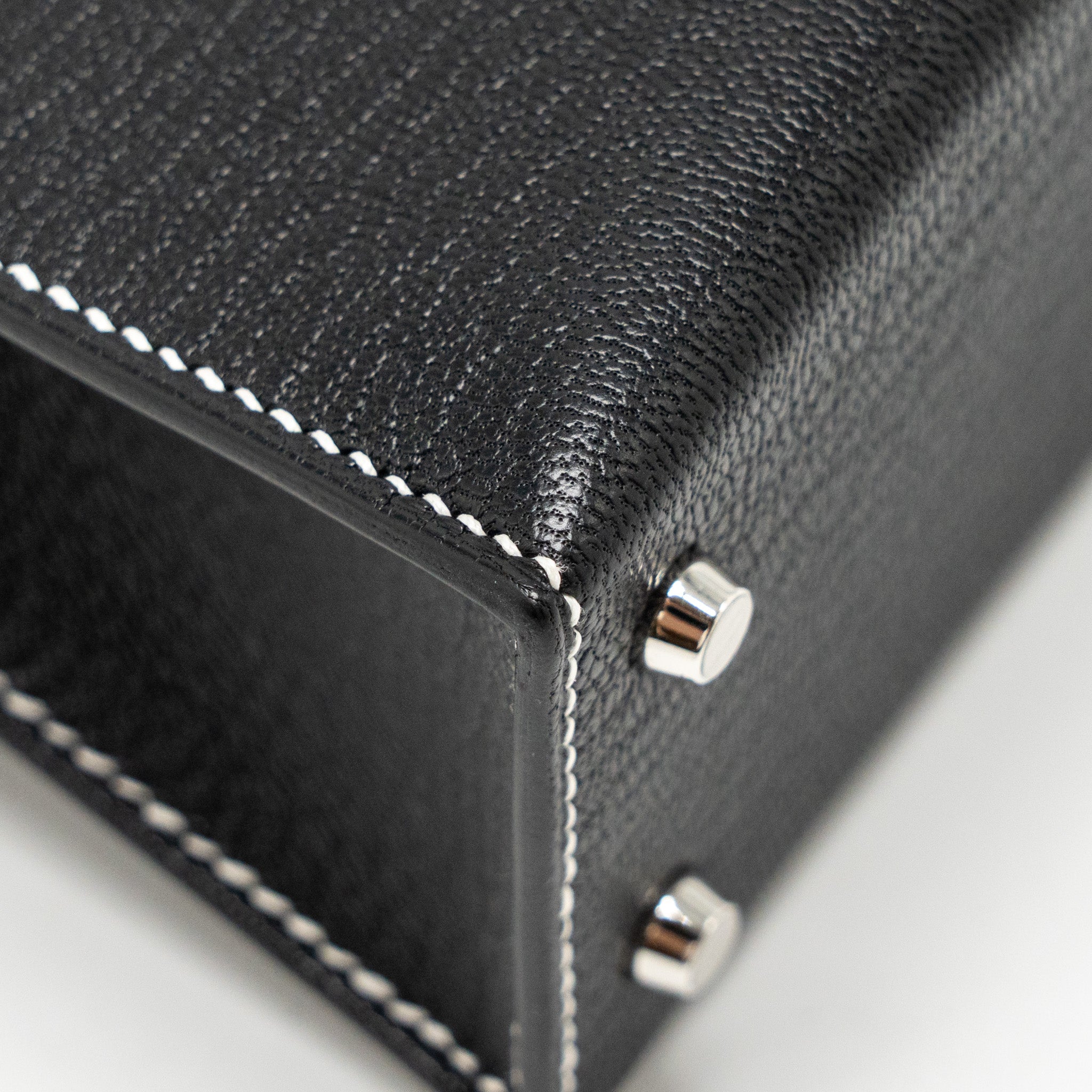 HERMES MINI KELLY II SPECIAL ORDER CHEVRE MYSORE BLACK / GRIS PERLE WHITE STITCHING SHW