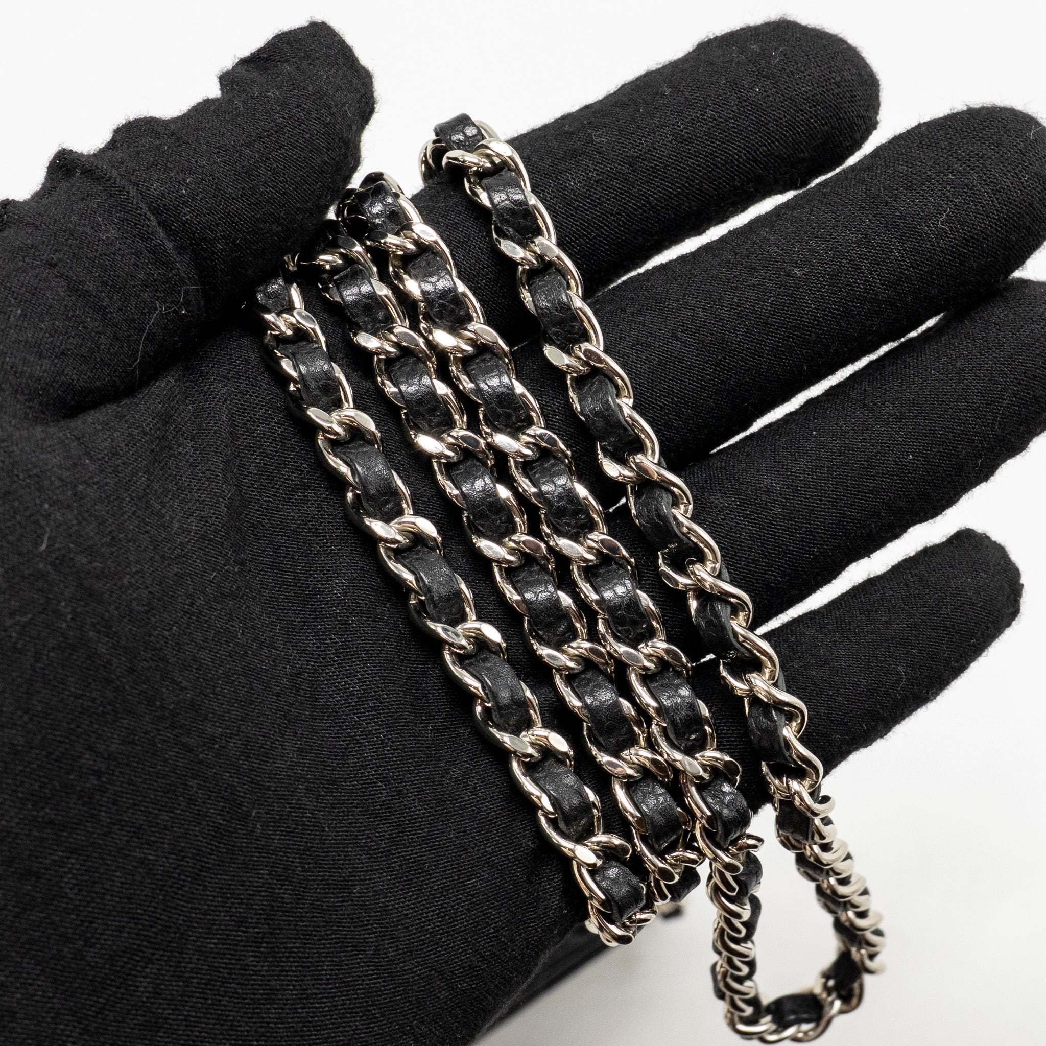 CHANEL QUILTED DIAMOND CC LOGO WALLET ON CHAIN CAVIAR BLACK SHW