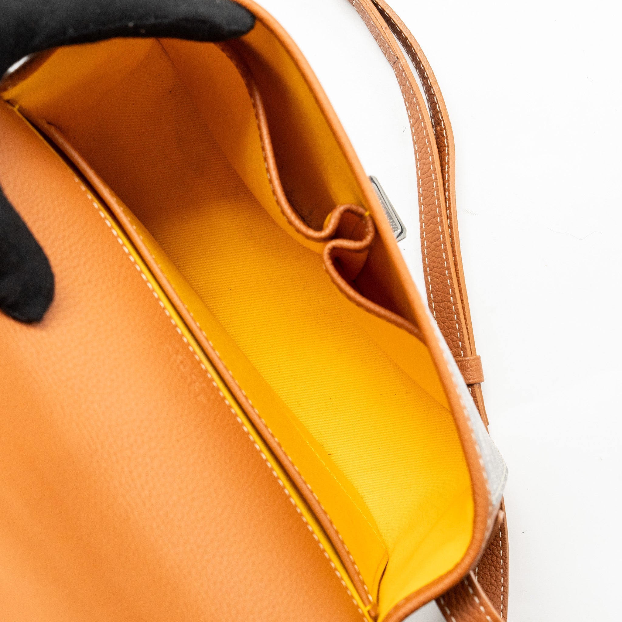 GOYARD BELVEDERE PM MESSENGER BAG GOYARDINE CANVAS/CALFSKIN TAN SHW