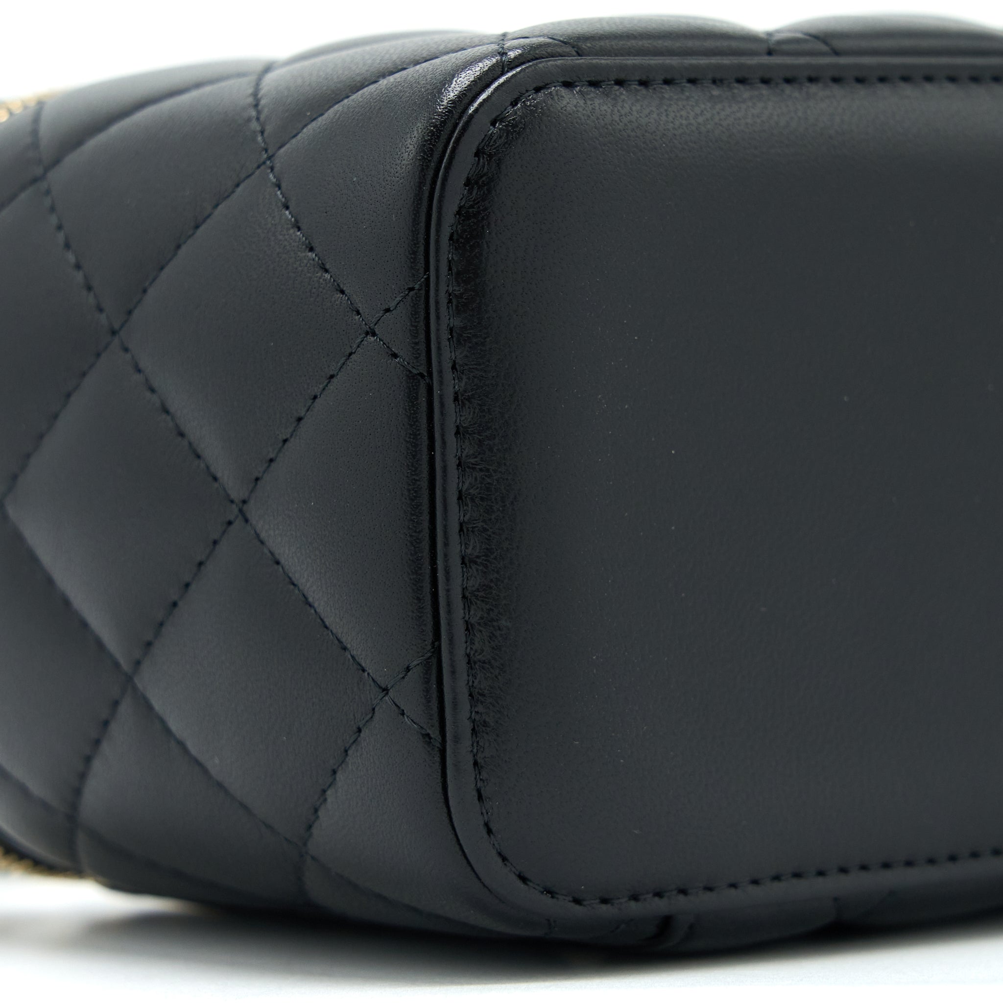CHANEL PEARL CRUSH LONG VANITY LAMBSKIN BLACK BRUSHED GHW