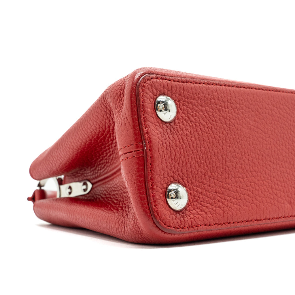 LOUIS VUITTON CAPUCINES BB TAURILLON RED GHW