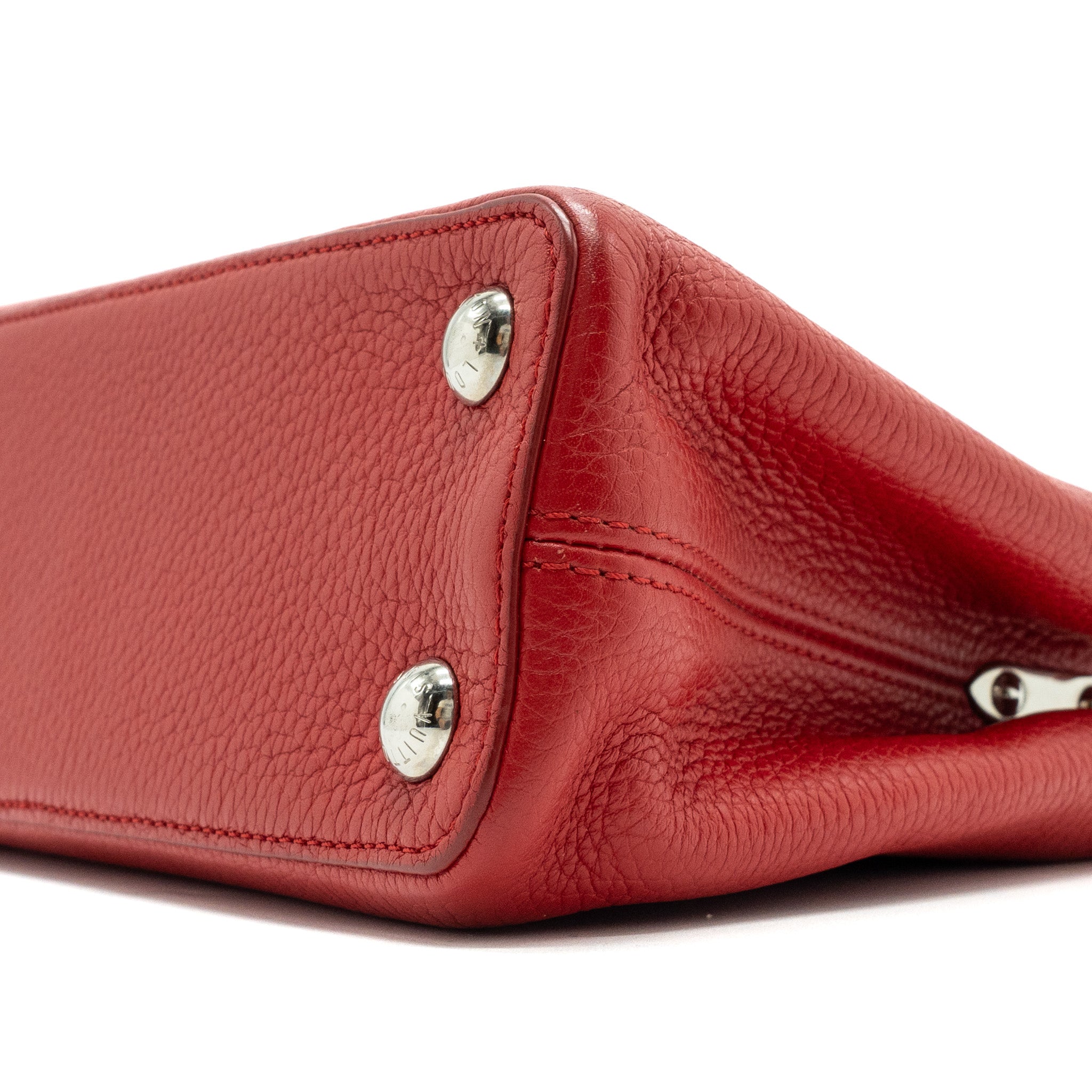 LOUIS VUITTON CAPUCINES BB TAURILLON RED GHW
