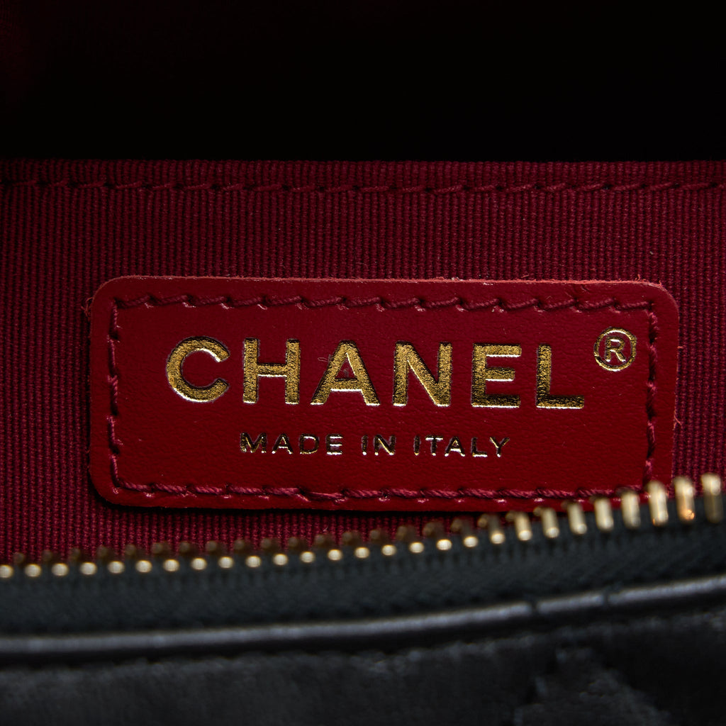 CHANEL 22B HOBO BAG LAMBSKIN BLACK GHW(MICROCHIP)