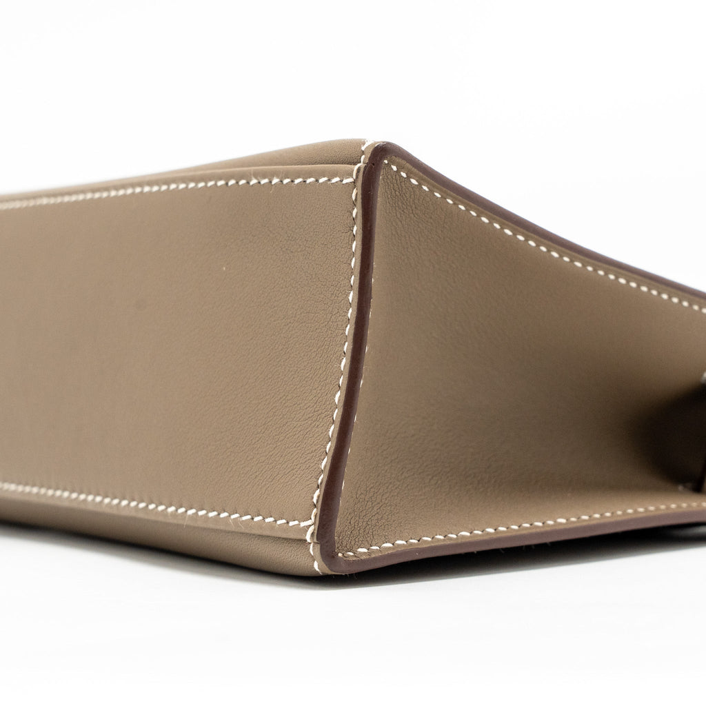 HERMES KELLY POCHETTE SWIFT ETOUPE GHW