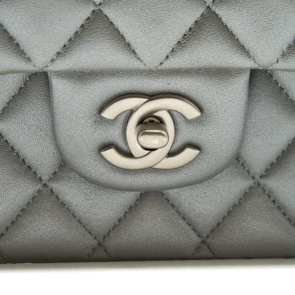 CHANEL MEDIUM CLASSIC FLAP BAG SILVER GREY SHW