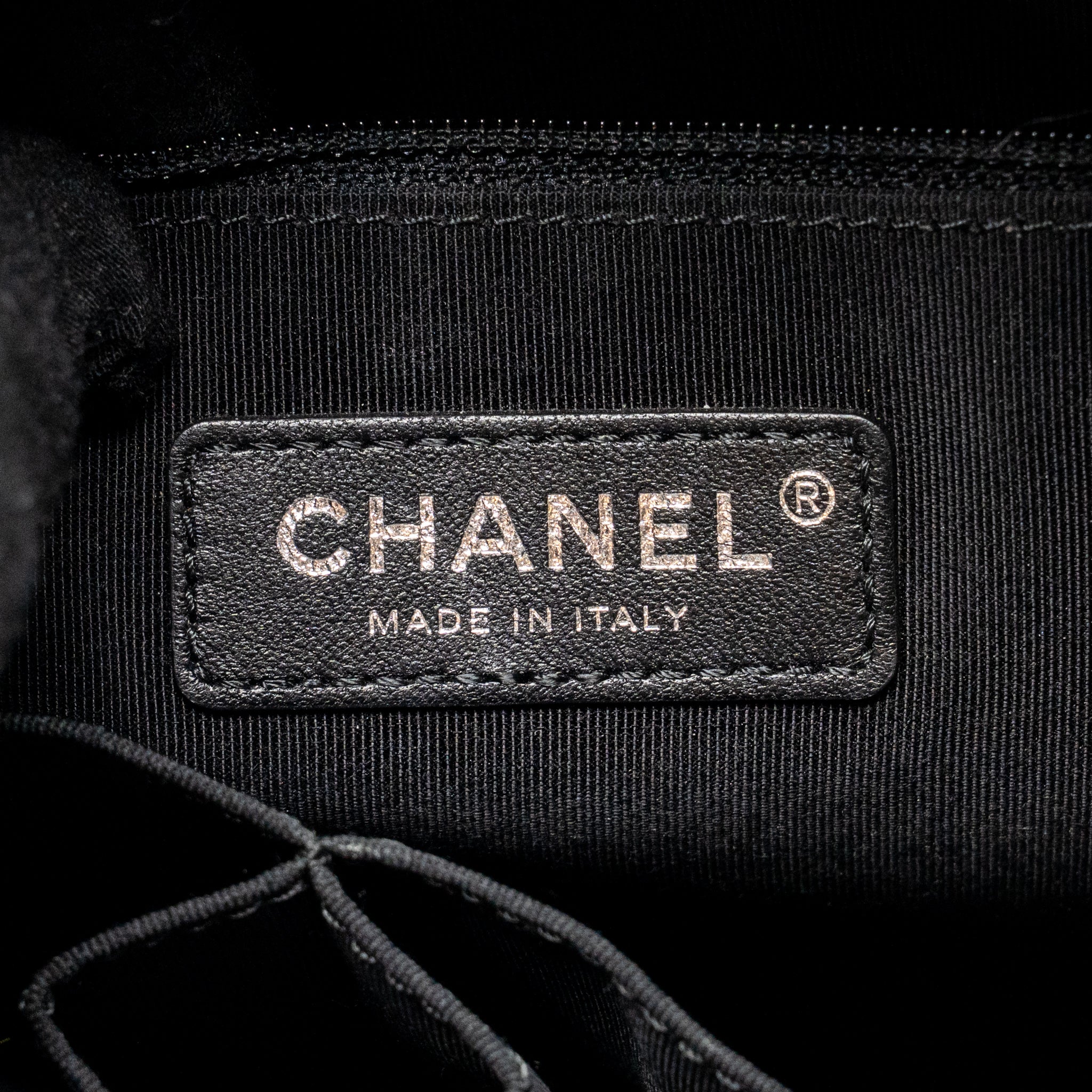 CHANEL LARGE GABRIELLE HOBO BAG CALFSKIN / PATENT BLACK MULTICOLOR HARDWARE