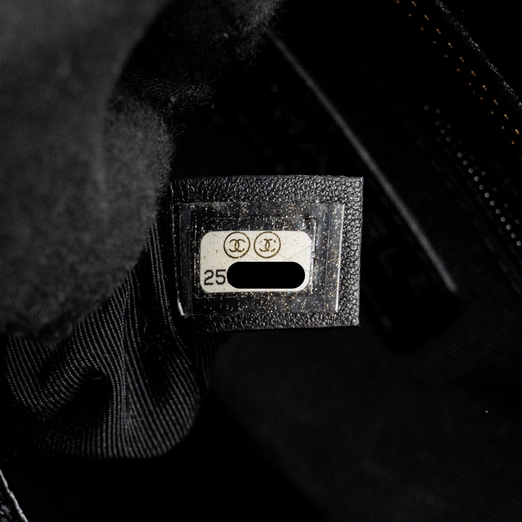 CHANEL LARGE GABRIELLE HOBO BAG CALFSKIN / PATENT BLACK MULTICOLOR HARDWARE