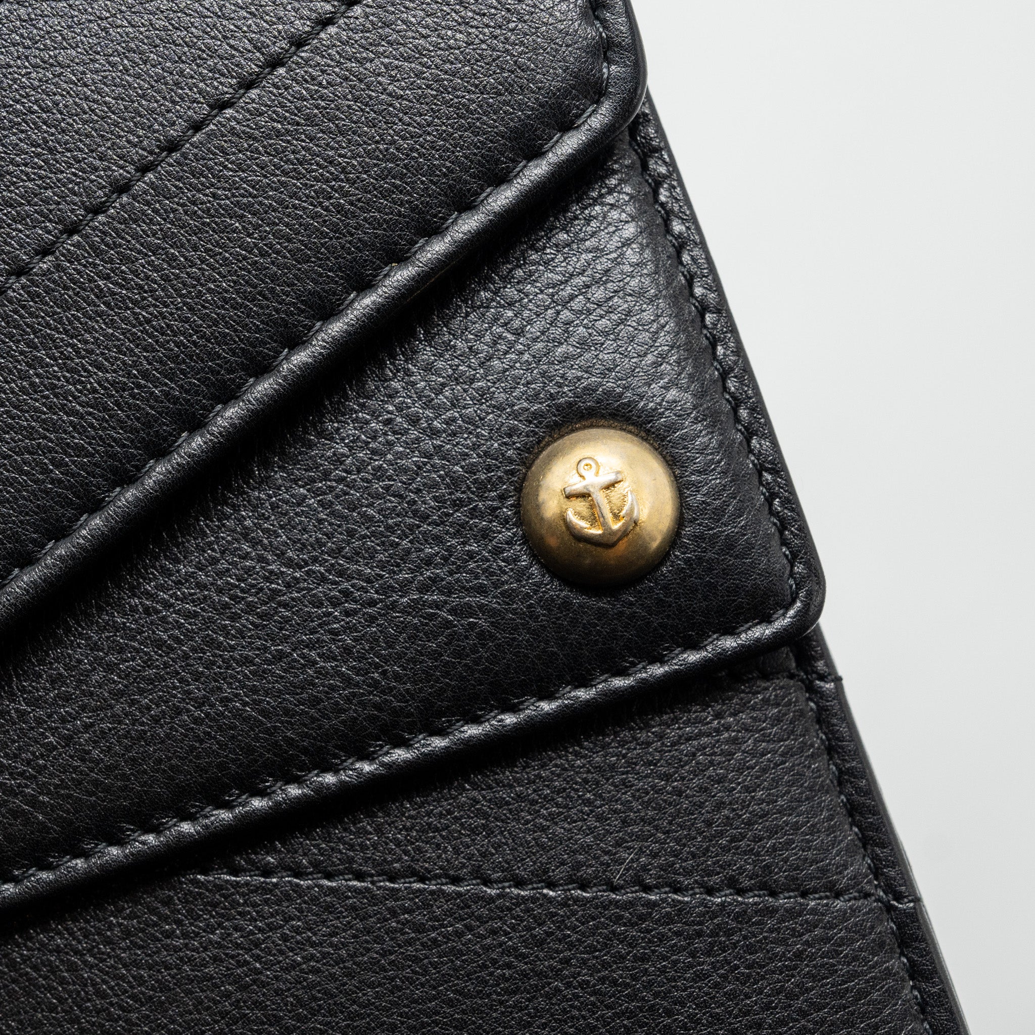 CHANEL VOYAGE CHEVRON CLUTCH CALFSKIN BLACK GHW