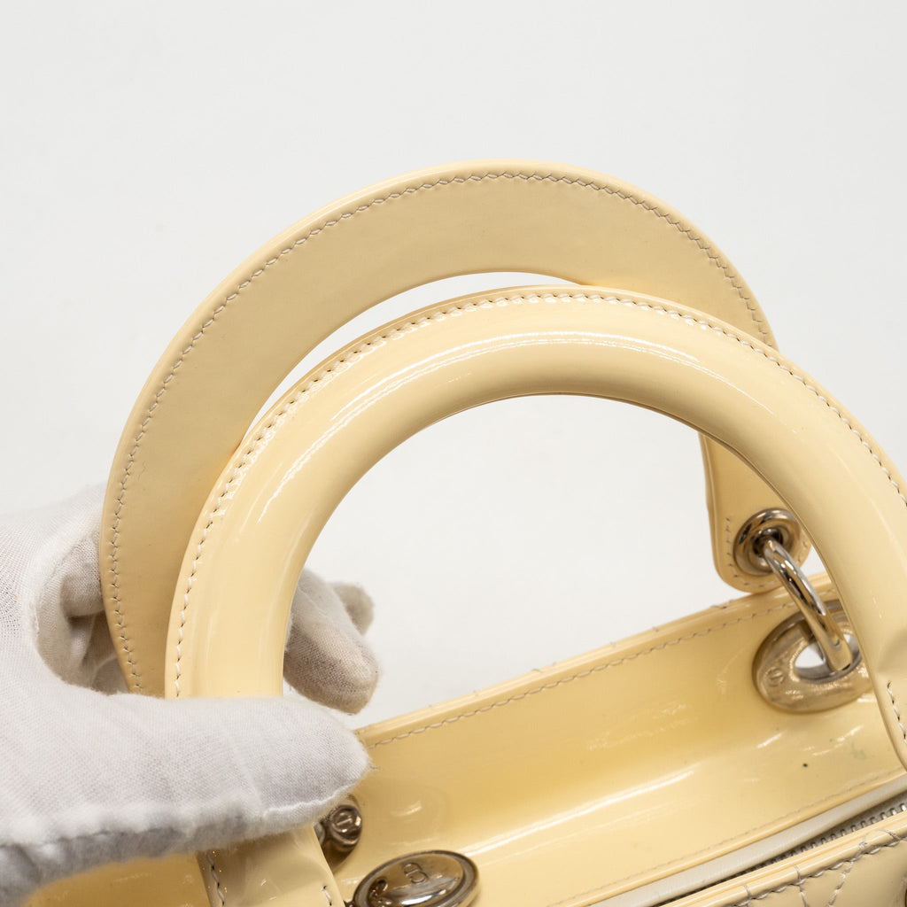 DIOR MEDIUM LADY DIOR PATENT LIGHT YELLOW SHW
