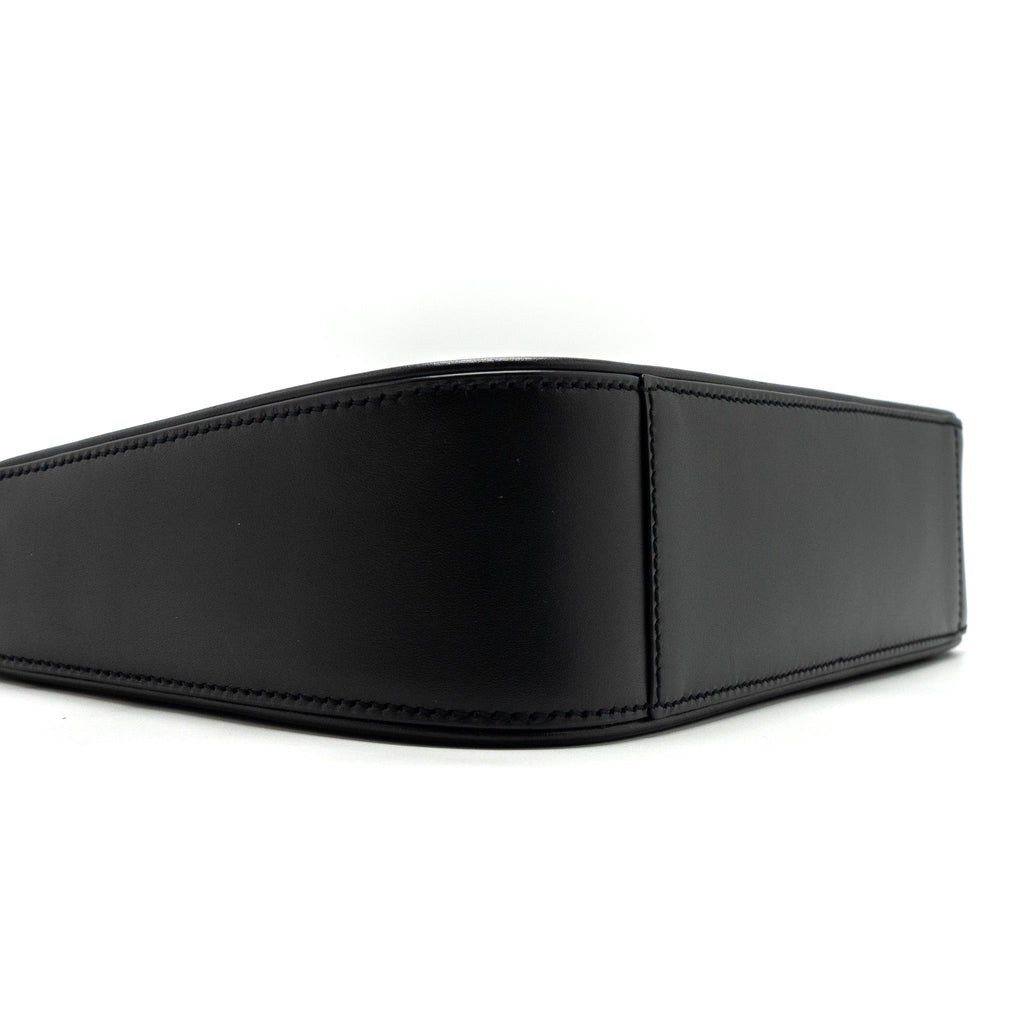 SAINT LAURENT/YSL LE 5 A 7 HOBO BAG SMOOTH CALFSKIN BLACK GHW