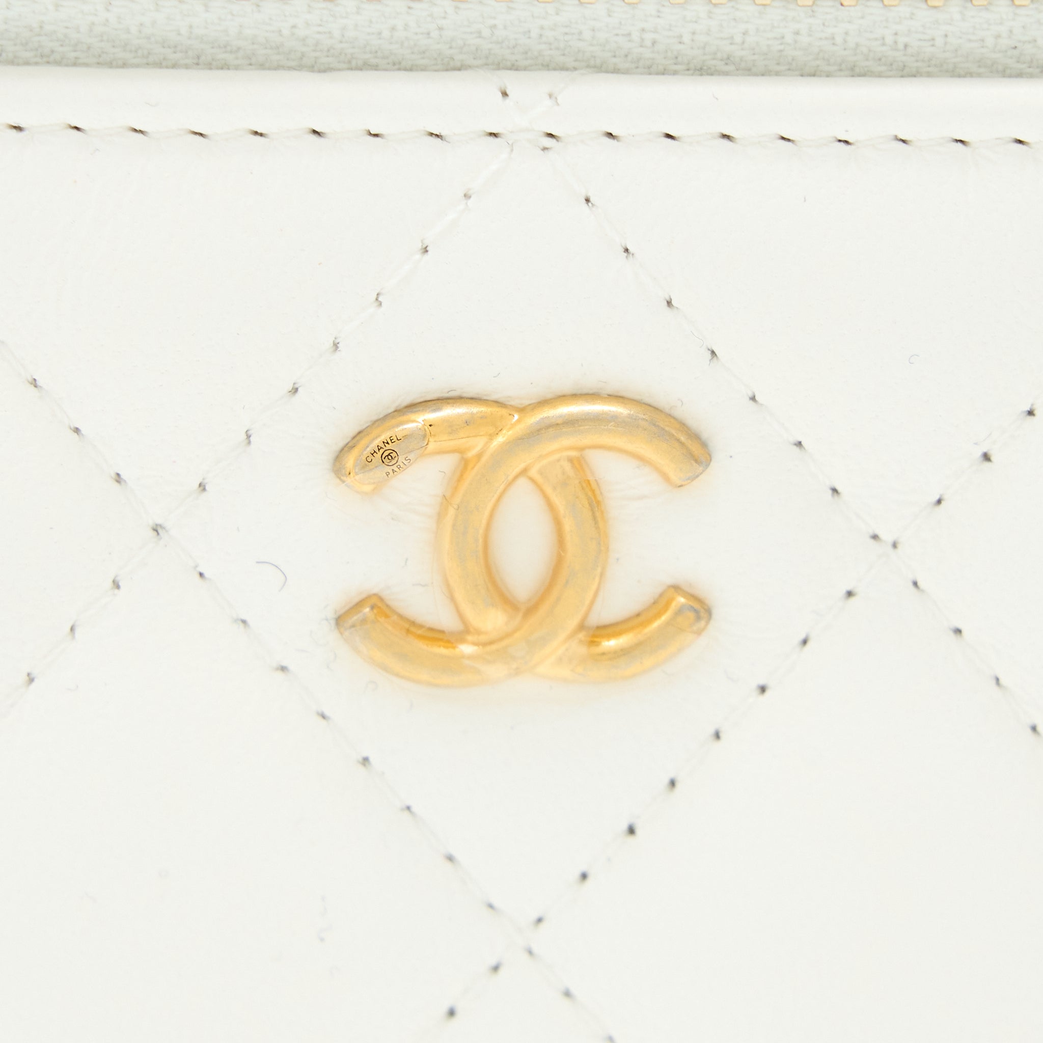CHANEL PEARL CRUSH LONG VANITY CASE LAMBSKIN WHITE BRUSHED GHW