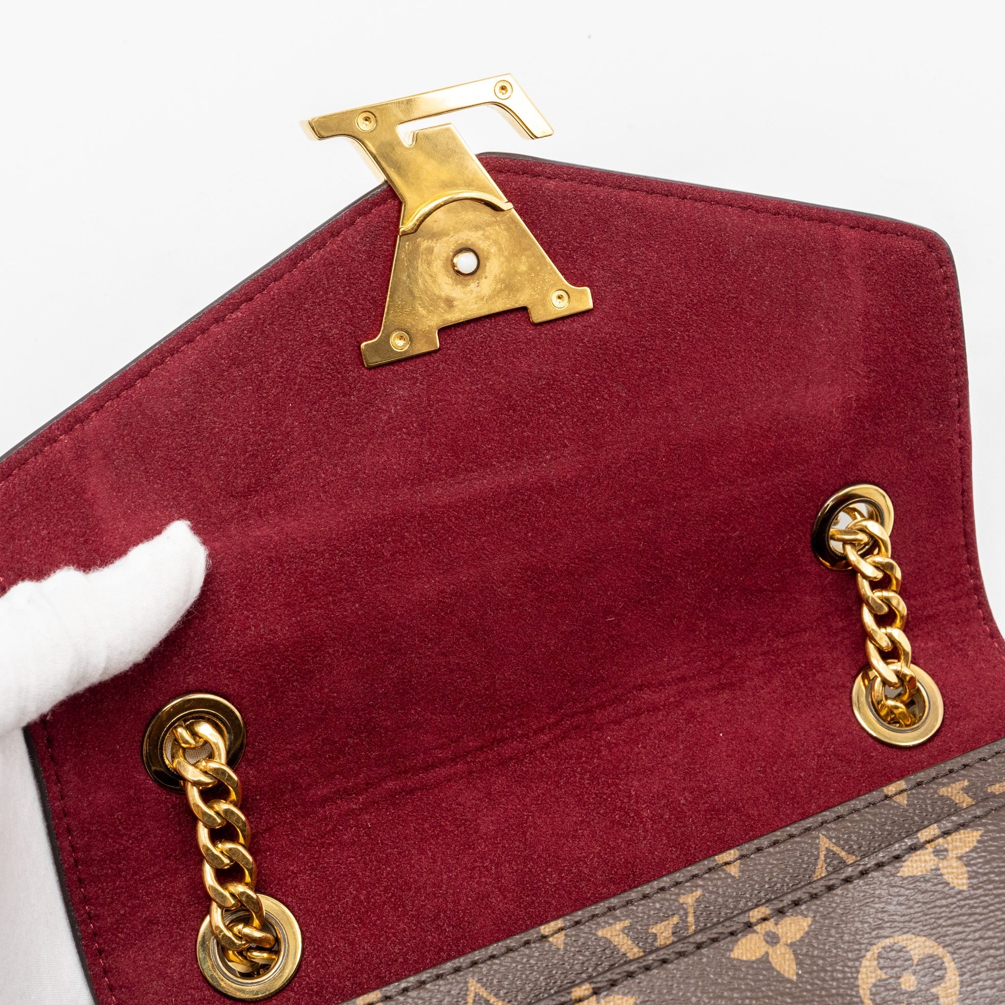 LOUIS VUITTON PASSY MONOGRAM CANVAS BLACK/GOLD HARDWARE