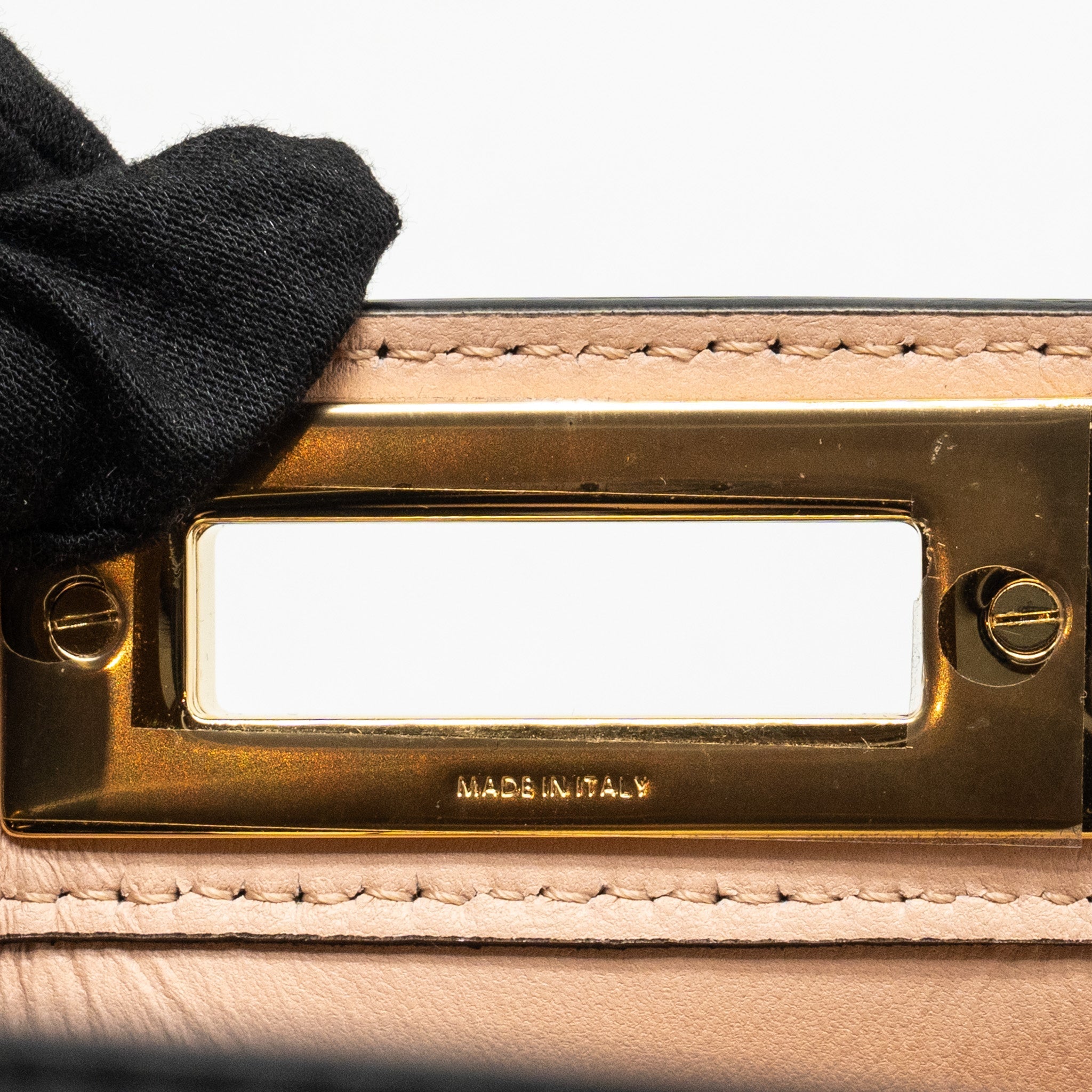 FENDI ISEEU MEDIUM PEEKABOO CALFSKIN BLACK/LIGHT PINK GHW