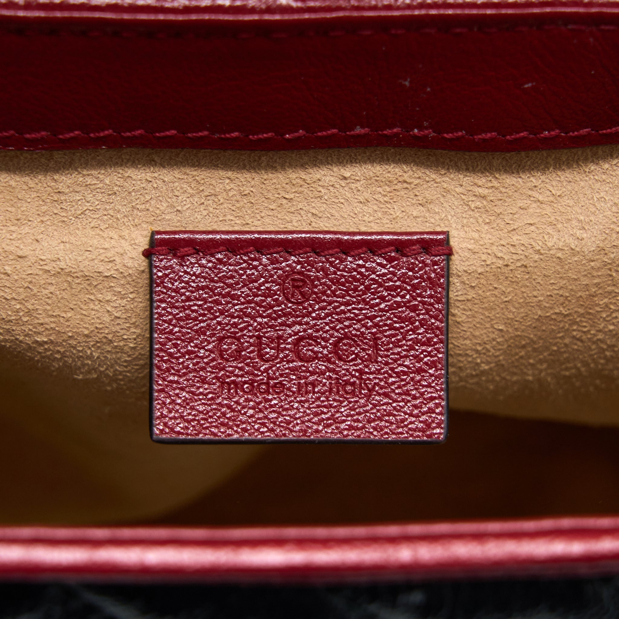 GUCCI GG MARMONT MINI TOP HANDLE BAG CALFSKIN BLACK/RED GHW