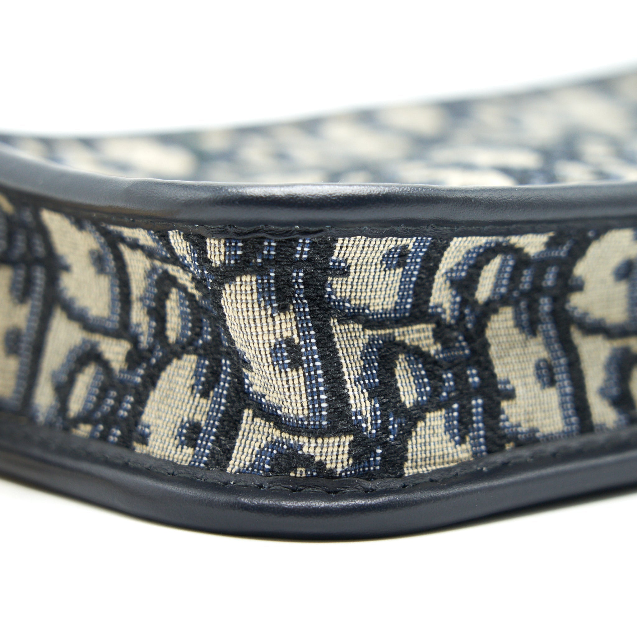 DIOR QUAKE POUCH WITH DIOR SHOULDER STRAP (SELL IN A SET)