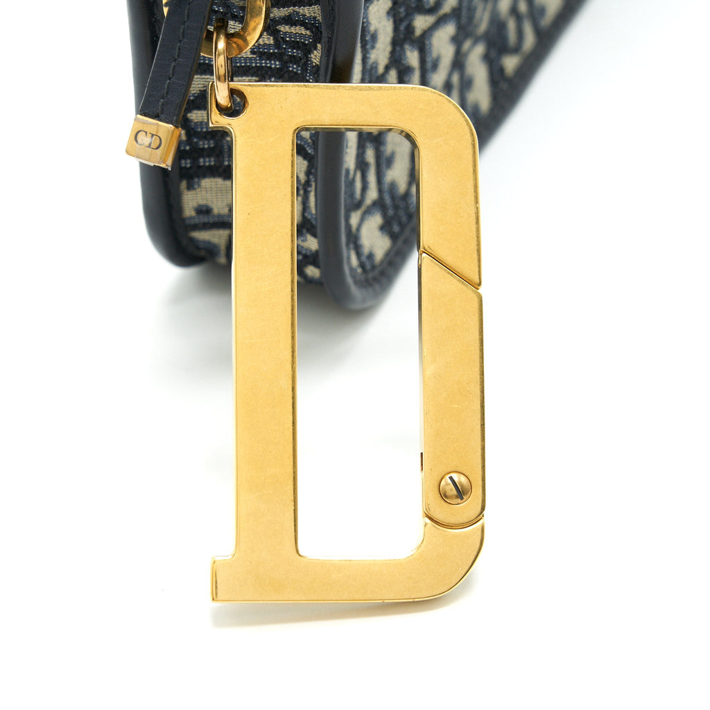 DIOR QUAKE POUCH WITH DIOR SHOULDER STRAP (SELL IN A SET)