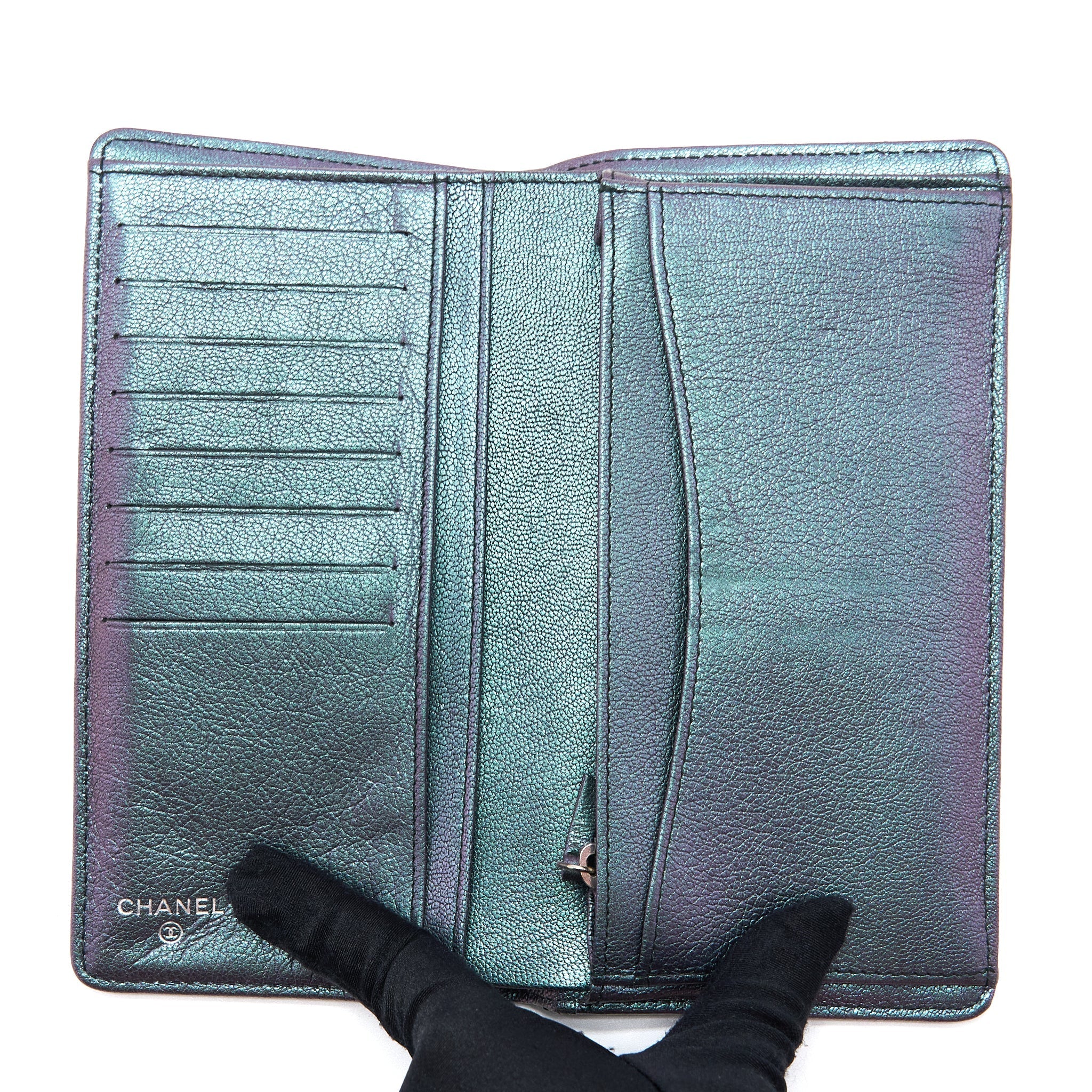 CHANEL COMPACT LONG WALLET GRAINED CALFSKIN IRIDESCENT PURPLE MULTICOLOUR HARDWARE