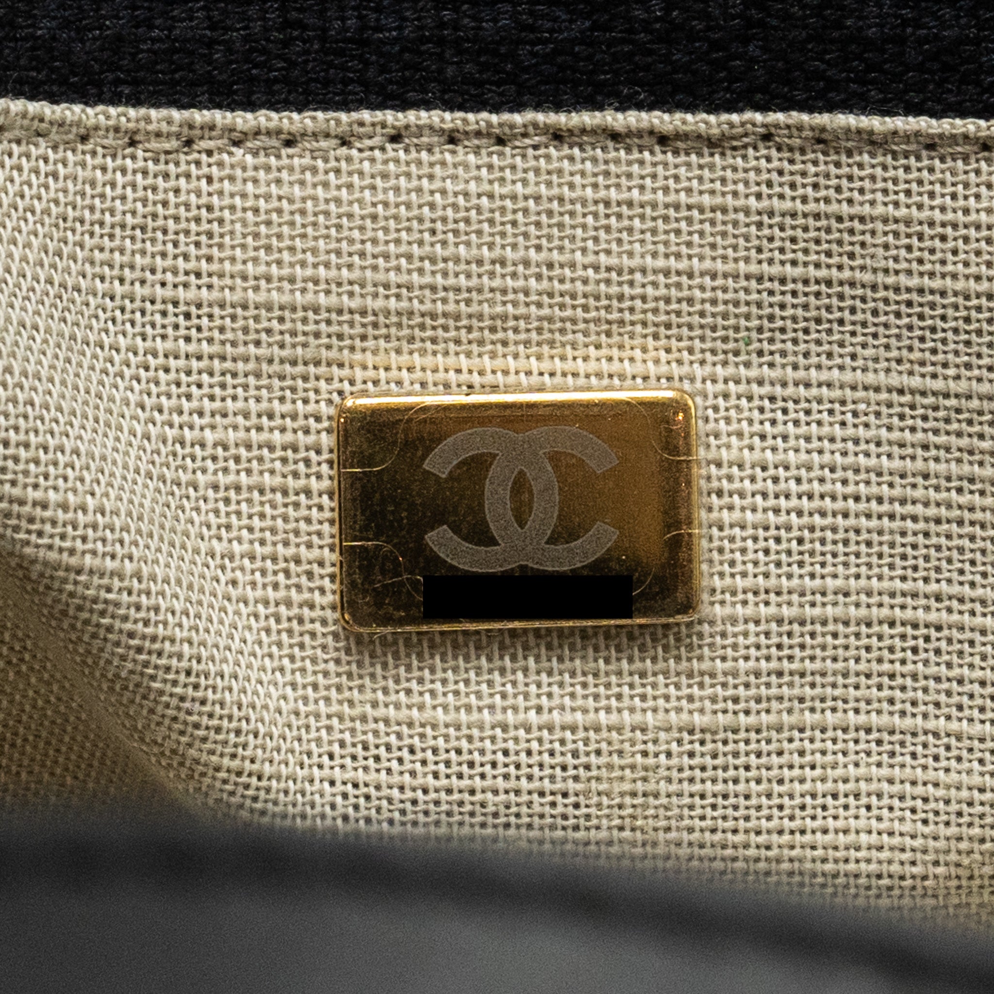 CHANEL SMALL DEAUVILLE SHOPPING TOTE BAG CALFSKIN/FABRIC BLACK LGHW (MICROCHIP)