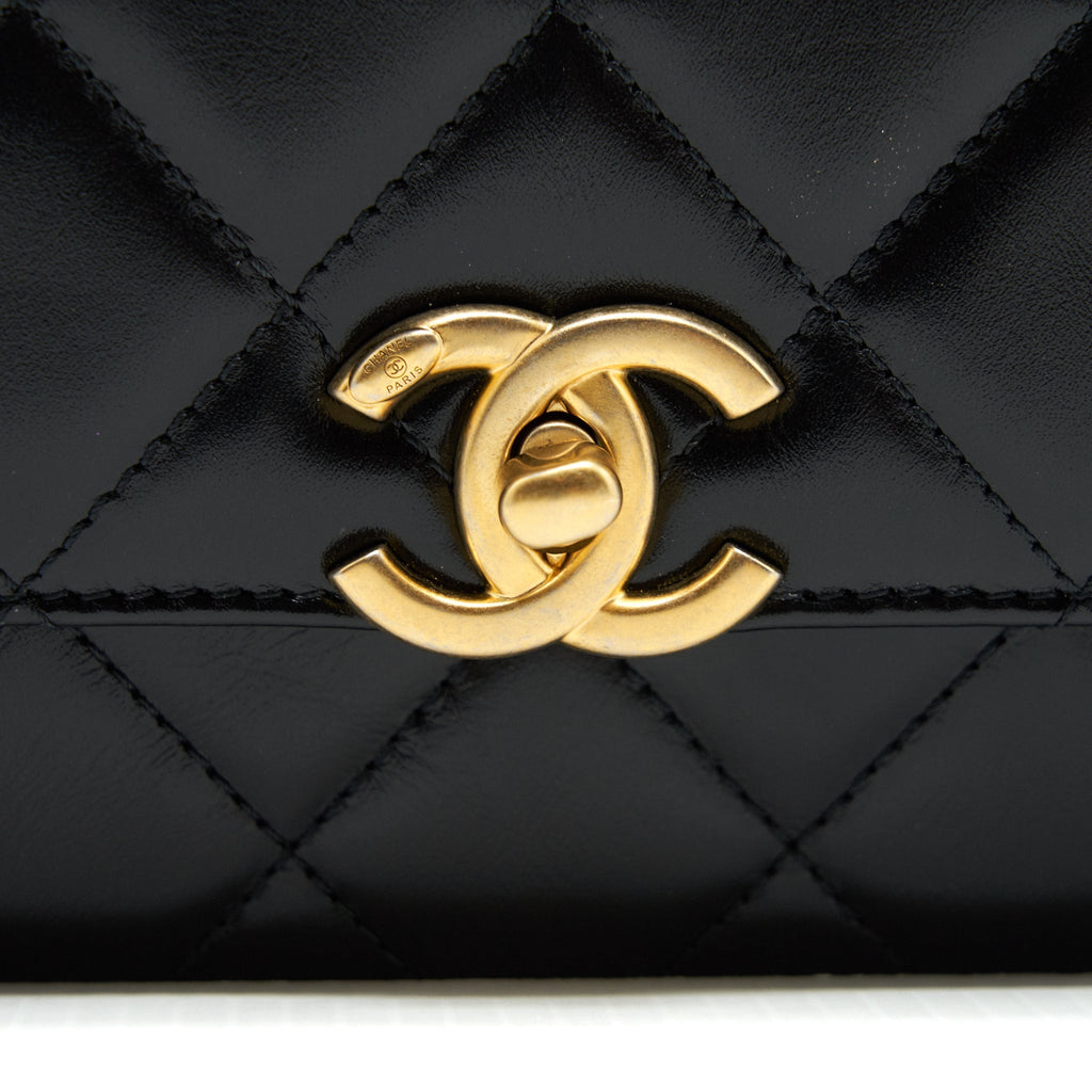CHANEL 21A GOLD CRUSH FLAP BAG CALFSKIN BLACK GHW