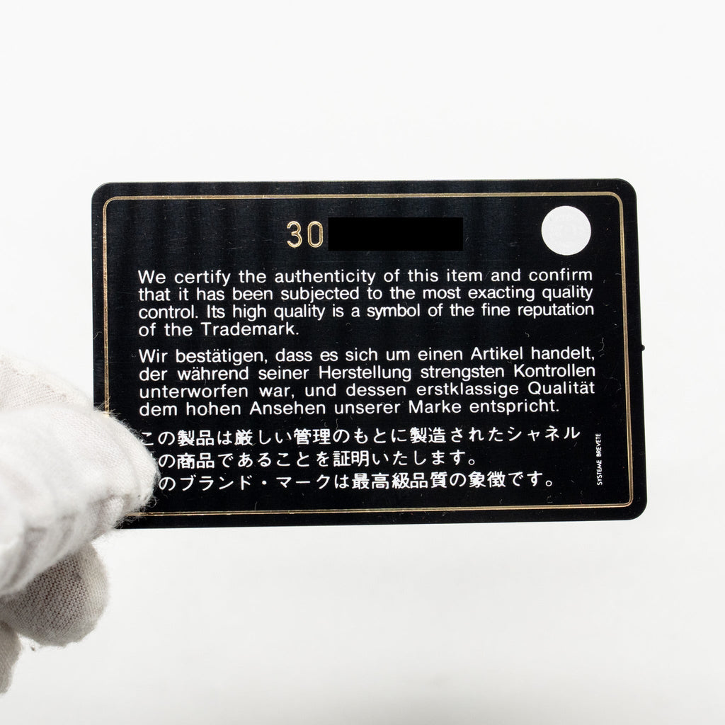 CHANEL MEDIUM BUSINESS AFFINITY CAVIAR WHITE LGHW