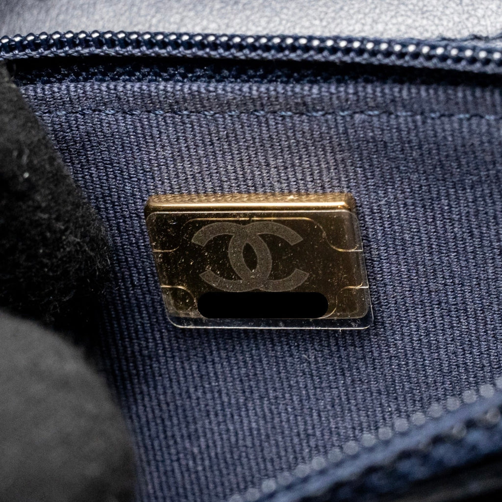 CHANEL 19 WALLET ON CHAIN DENIM DARK BLUE MULTICOLOUR HARDWARE (MICROCHIP)