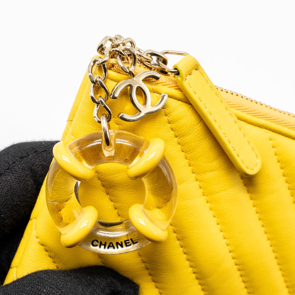 CHANEL CHEVRON ZIP POUCH / CLUTCH LAMBSKIN YELLOW LGHW