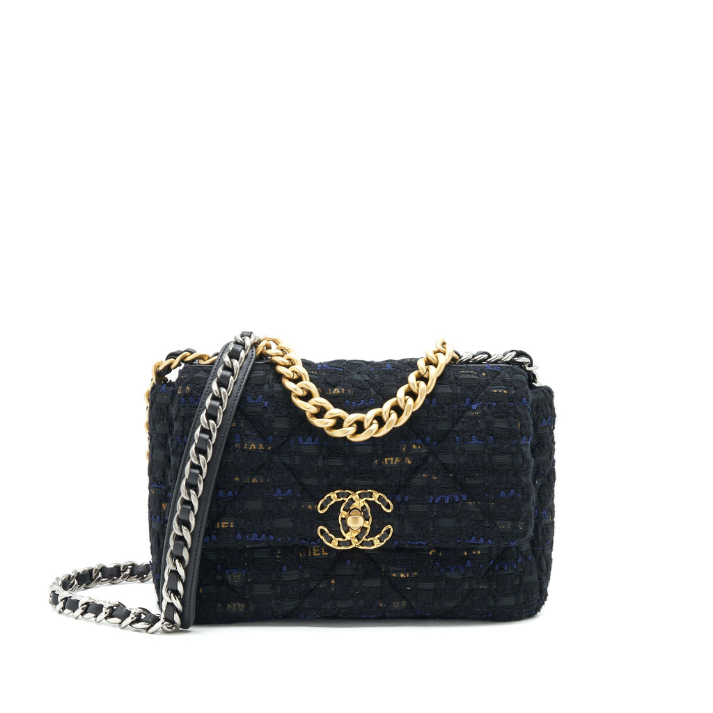 CHANEL TWEED SMALL 19 FLAP BAG