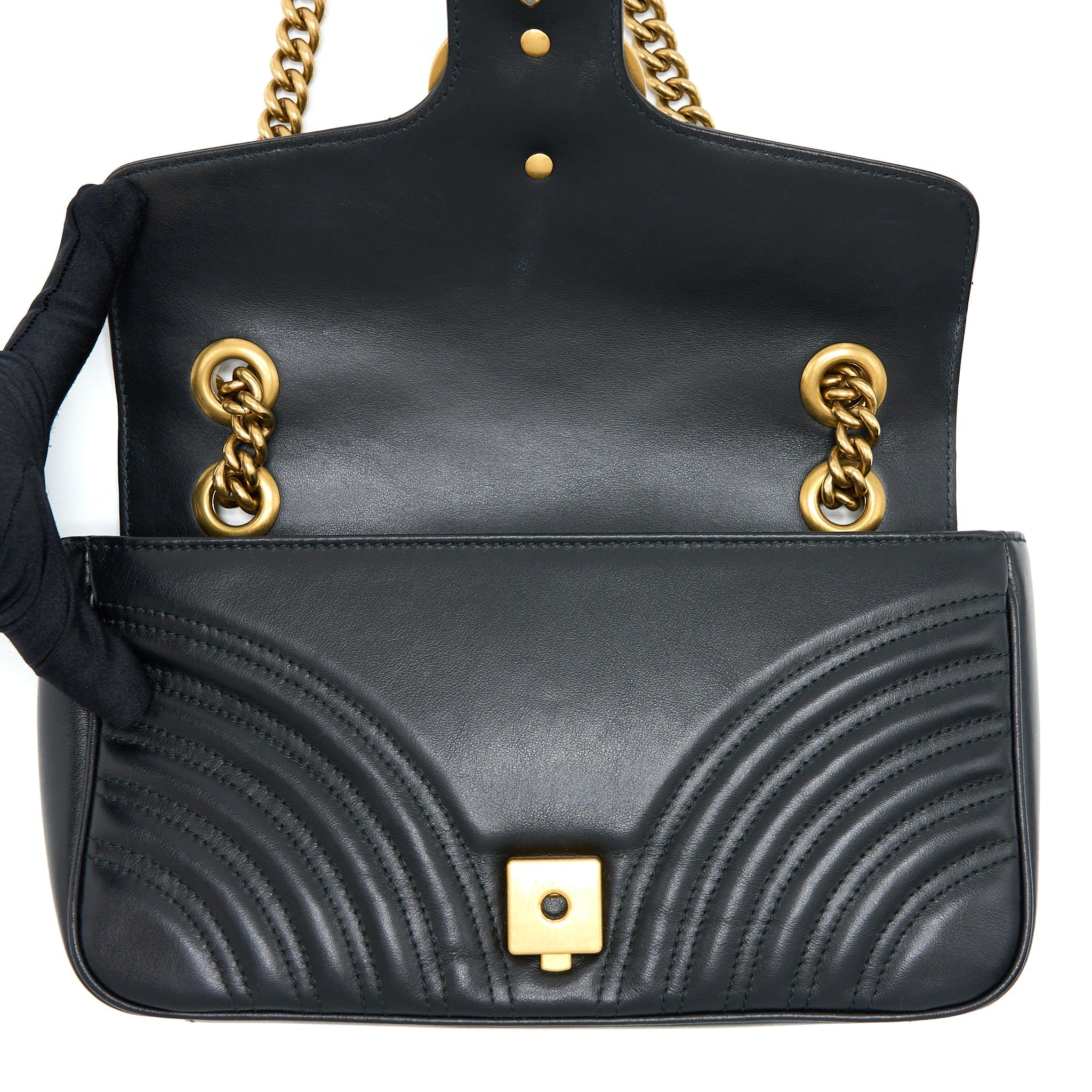 GUCCI GG MARMONT SMALL MATELASSE SHOULDER BAG BLACK GHW