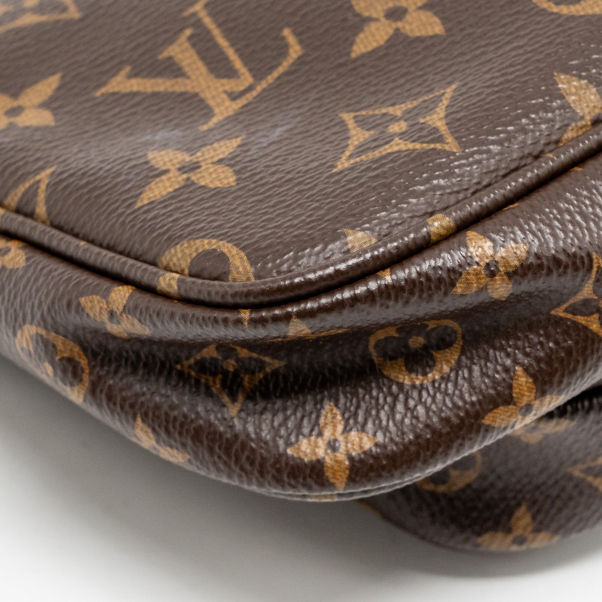 LOUIS VUITTON MULTI POCHETTE ACCESSOIRES MONOGRAM CANVAS KHAKI GHW