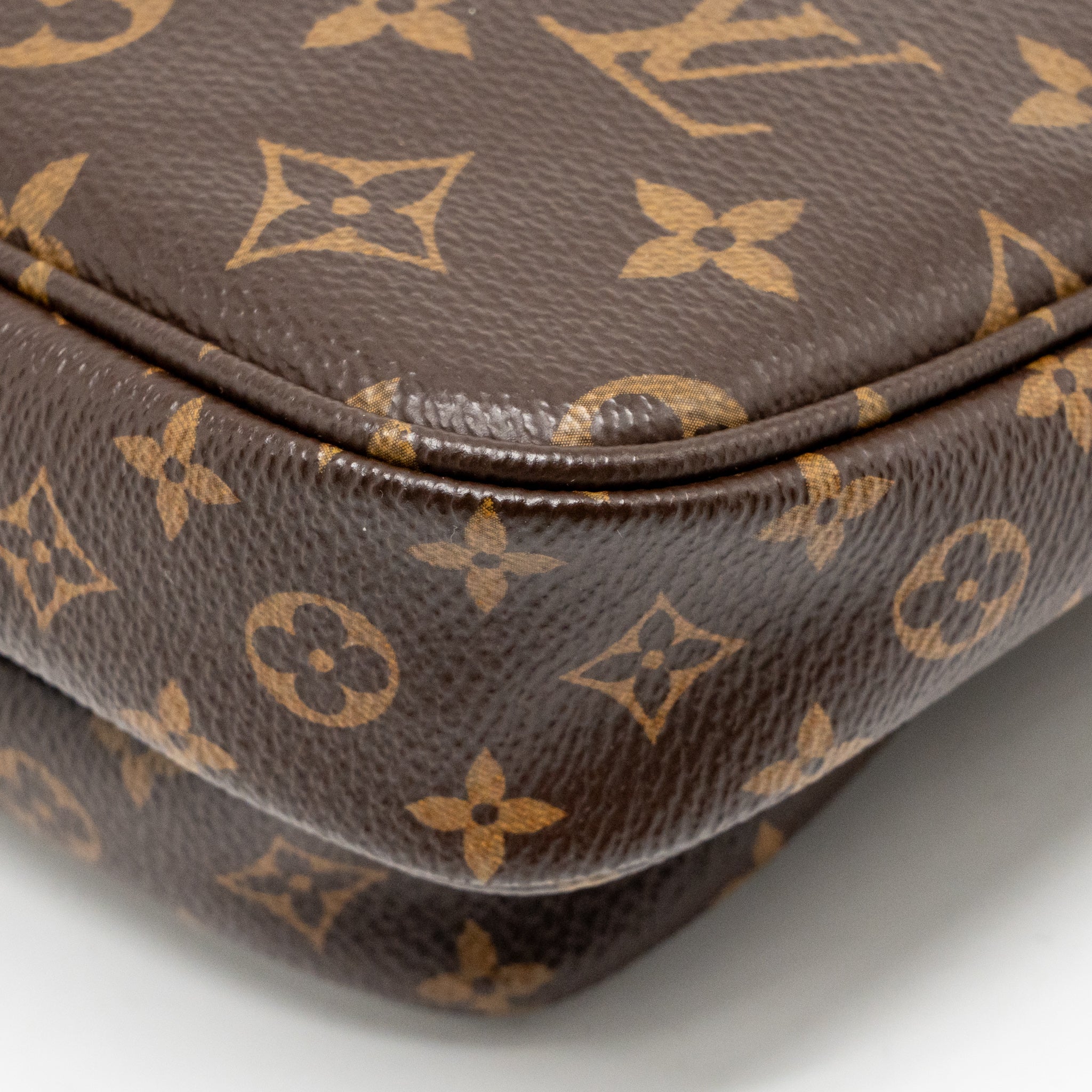 LOUIS VUITTON MULTI POCHETTE ACCESSOIRES MONOGRAM CANVAS KHAKI GHW