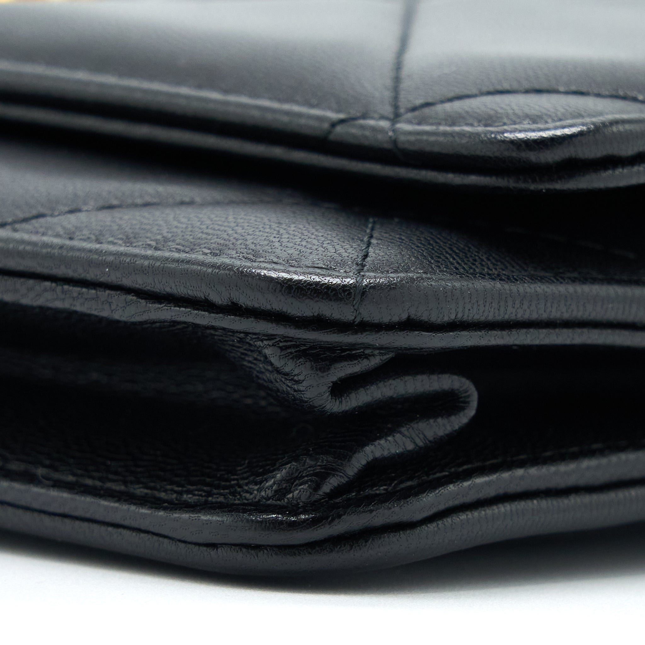 CHANEL 19 WALLET ON CHAIN LAMBSKIN BLACK MULTICOLOUR HARDWARE