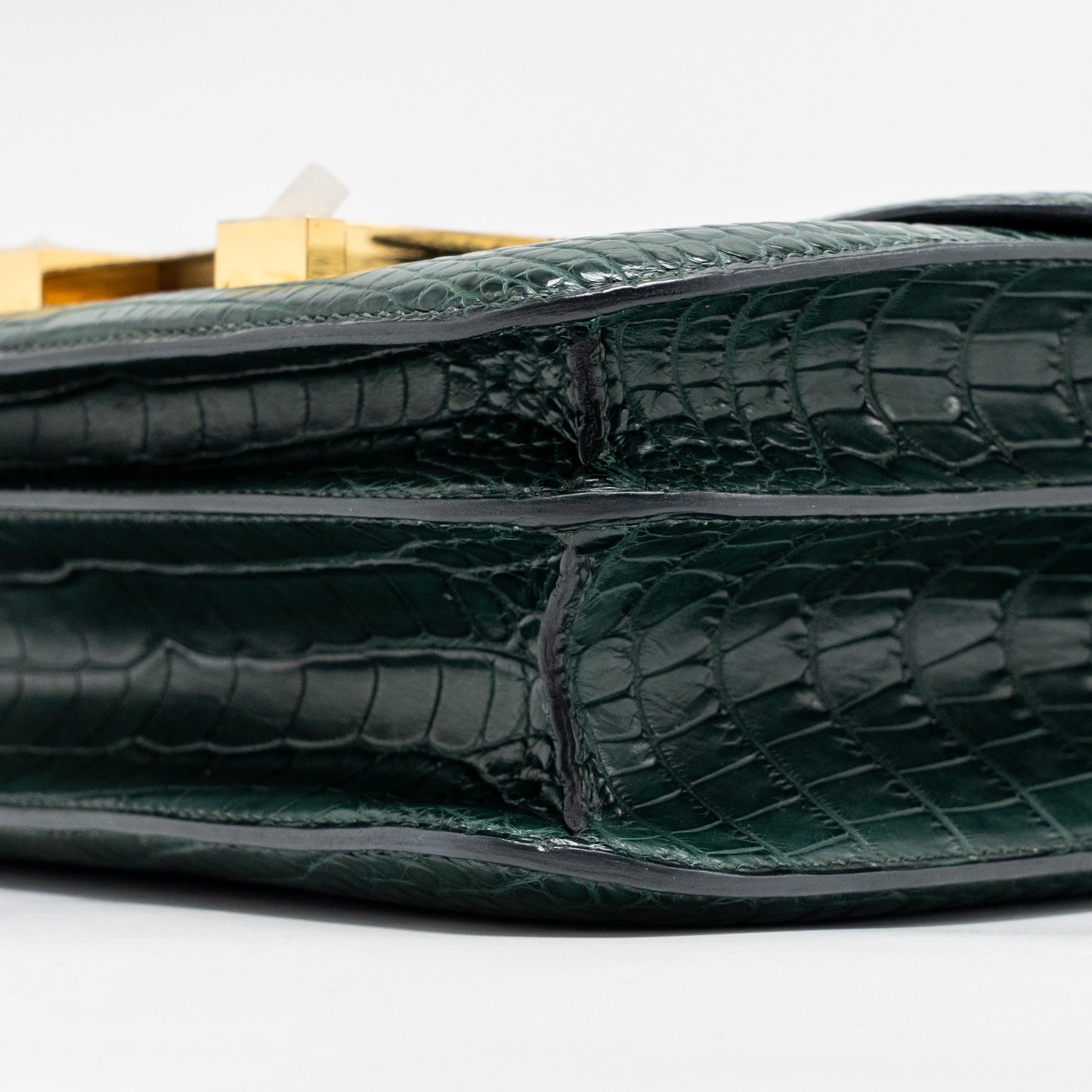 HERMES CONSTANCE 24 ALLIGATOR MISSISSIPPIENSIS MAT VERT FONCE GHW