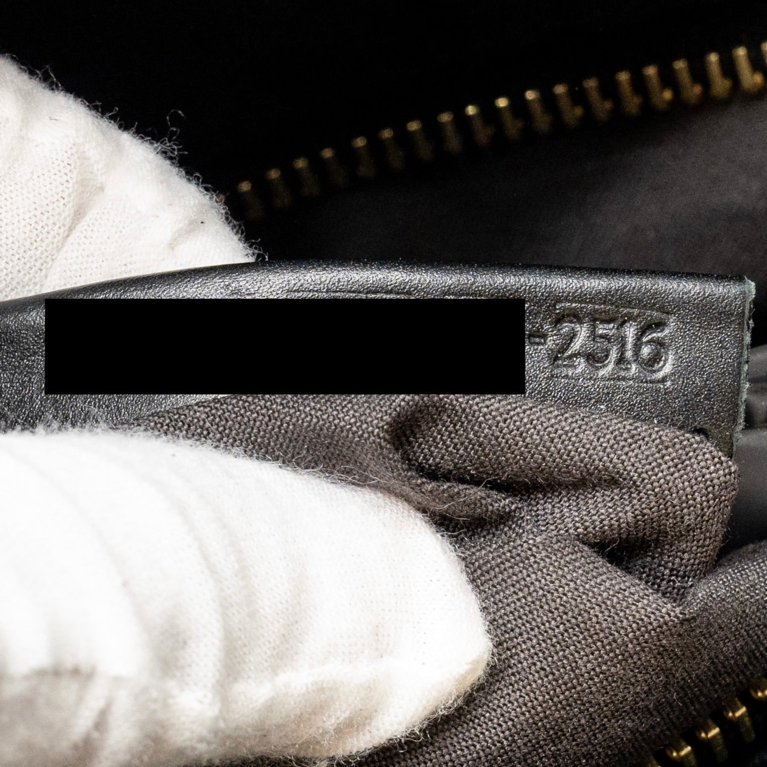 FENDI LARGE PEEKABOO BAG CALFSKIN BLACK GHW