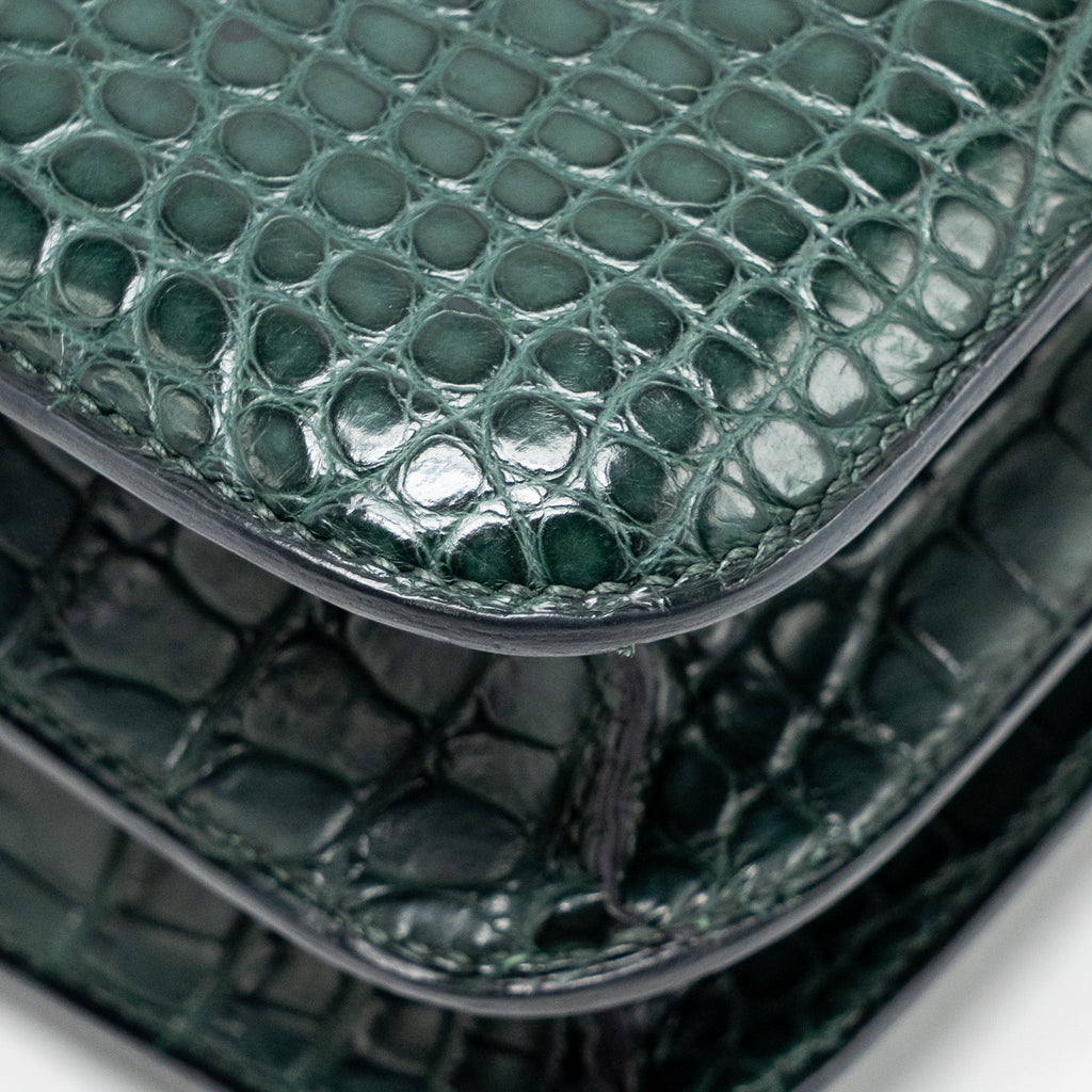 HERMES CONSTANCE 24 ALLIGATOR MISSISSIPPIENSIS MAT VERT FONCE GHW