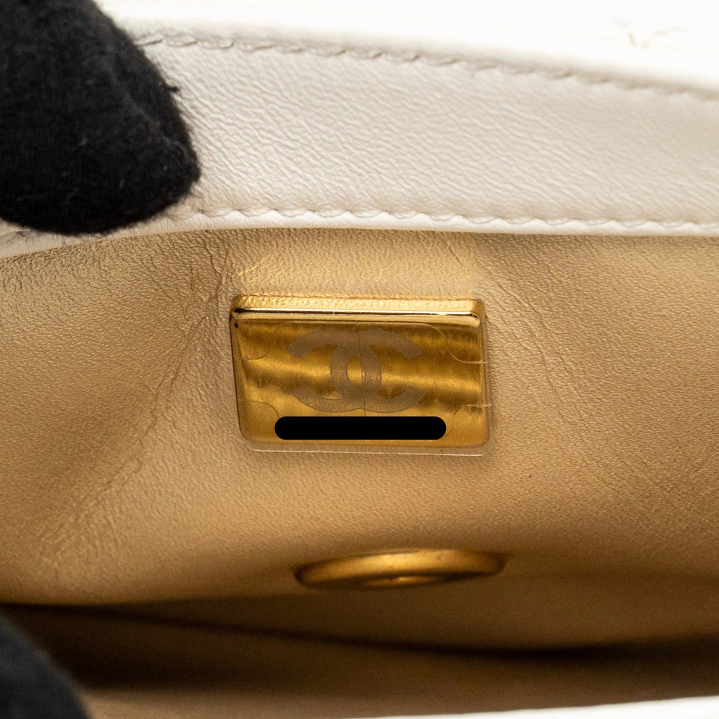 CHANEL QUILTED FLAP BAG WITH LETTER CHAIN LAMBSKIN WHITE GHW (MICROCHIP)
