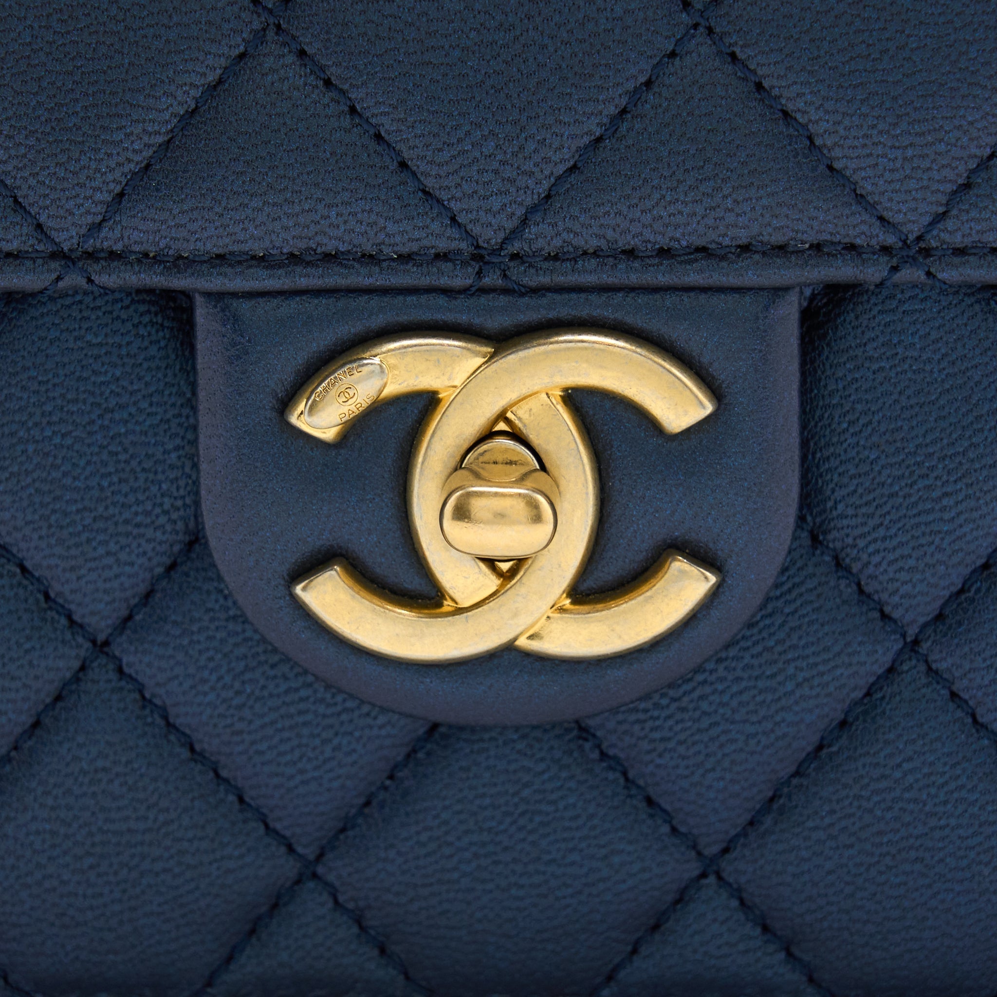 CHANEL VERTICAL PEARL FLAP BAG LAMBSKIN DARK BLUE GHW