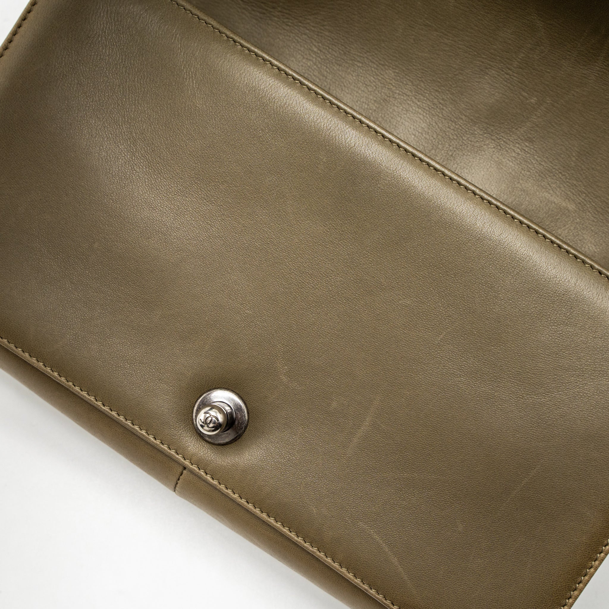 CHANEL MEDIUM BOY BAG LAMBSKIN KHAKI RUTHENIUM HARDWARE