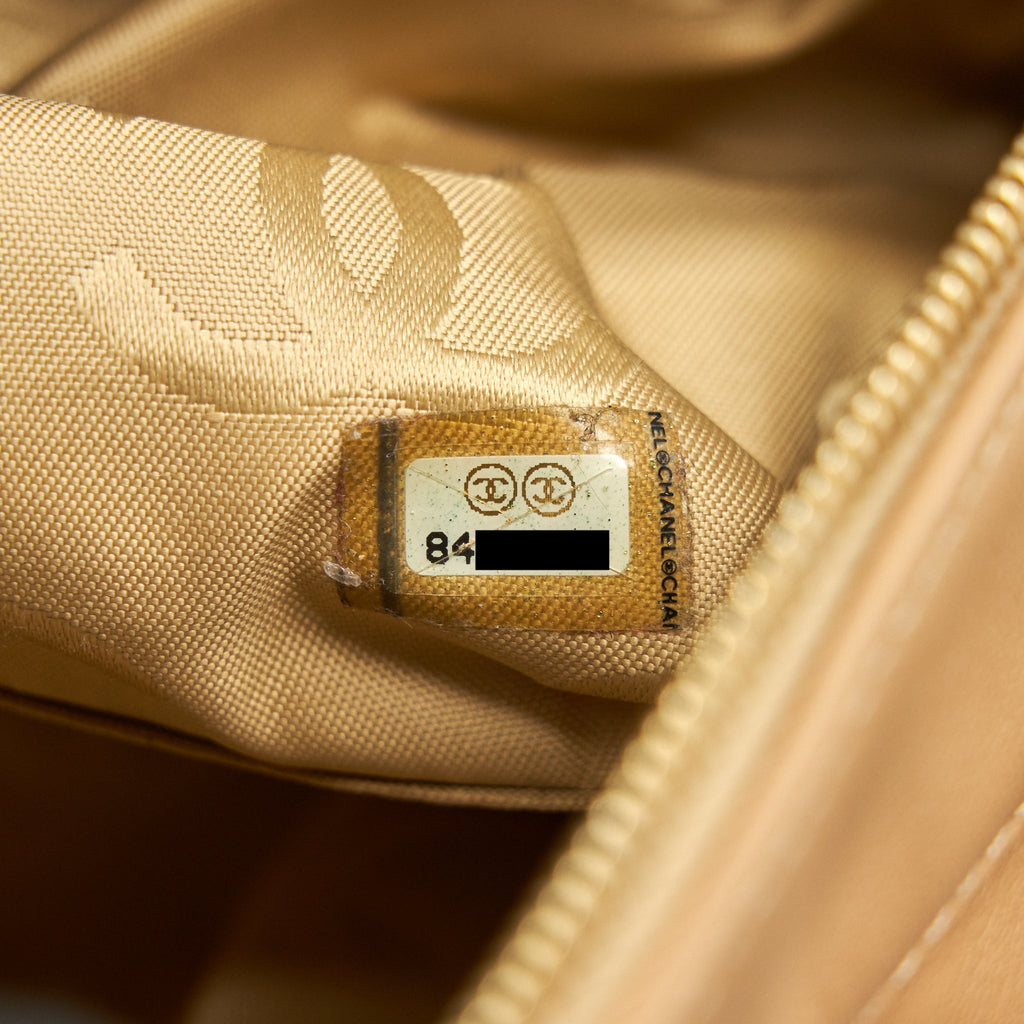 CHANEL VINTAGE QUILTED BEIGE SHOULDER BAG