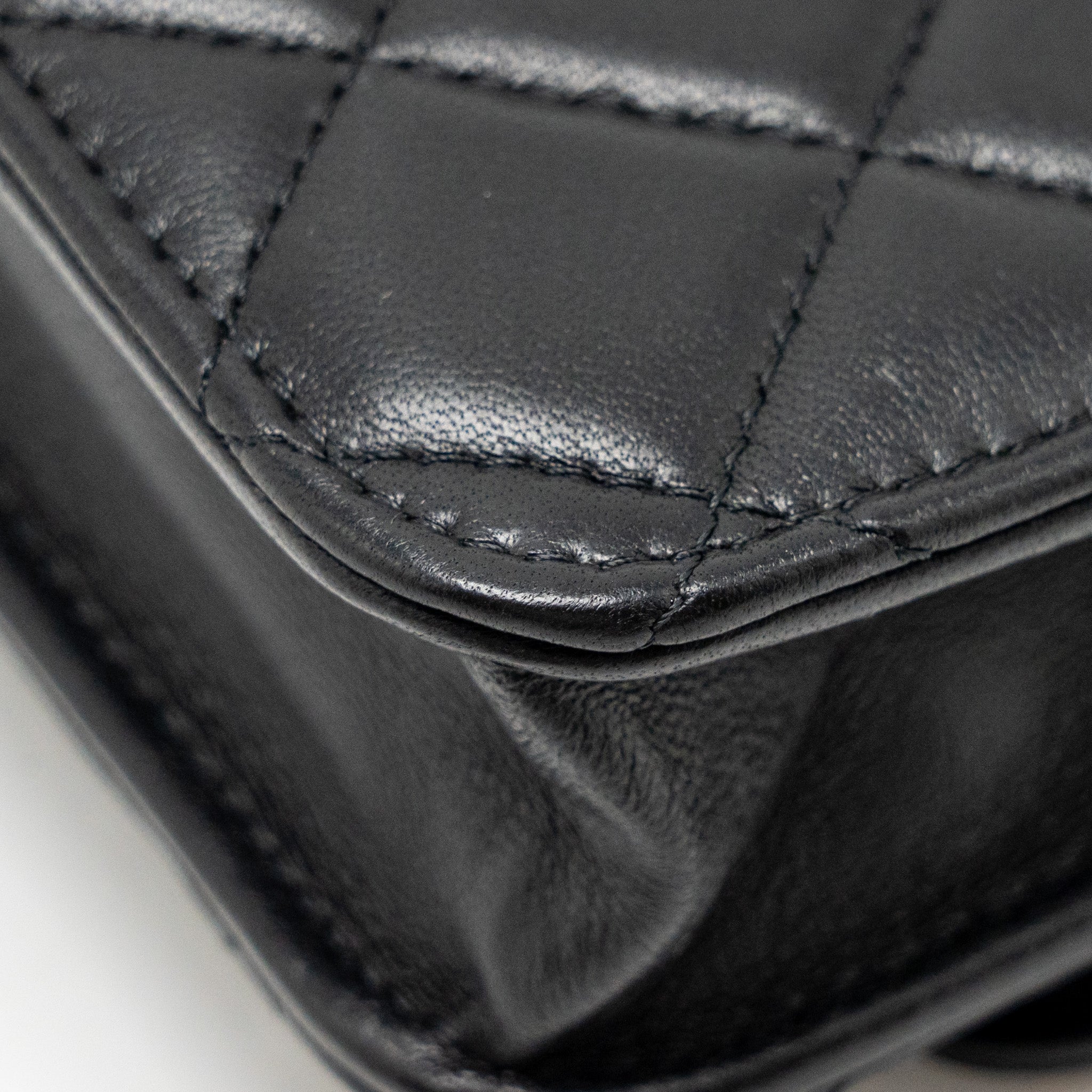 CHANEL PEARL CRUSH MINI FLAP WALLET WITH CHAIN LAMBSKIN BLACK GHW (MICROCHIP)