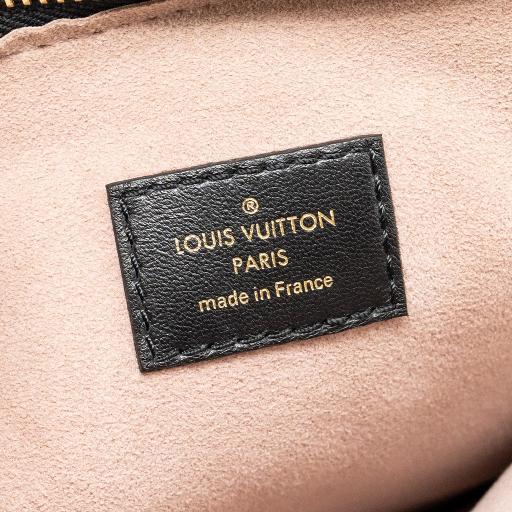 LOUIS VUITTON COUSSIN PM LAMBSKIN BLACK GHW