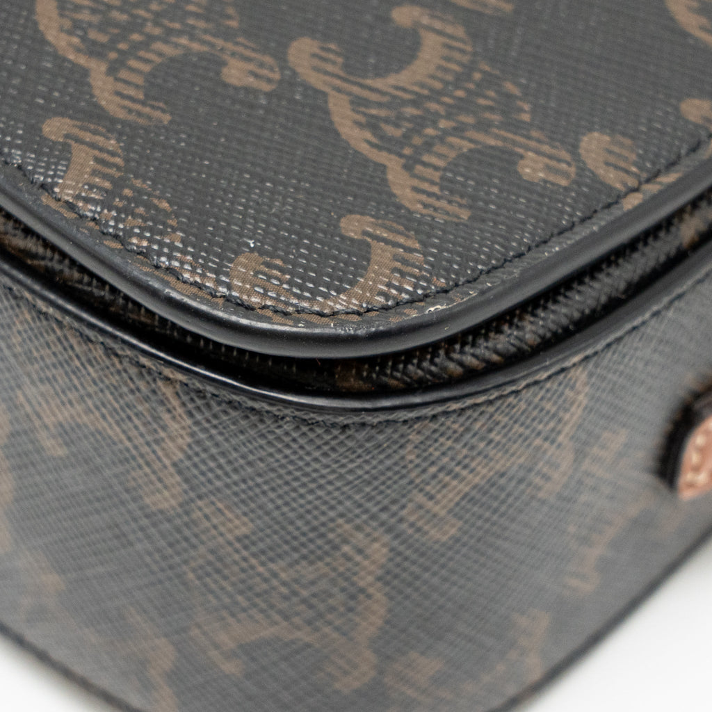 CELINE CLUTCH ON STRAP TABOU TRIOMPHE CANVAS/CALFSKIN TAN GHW