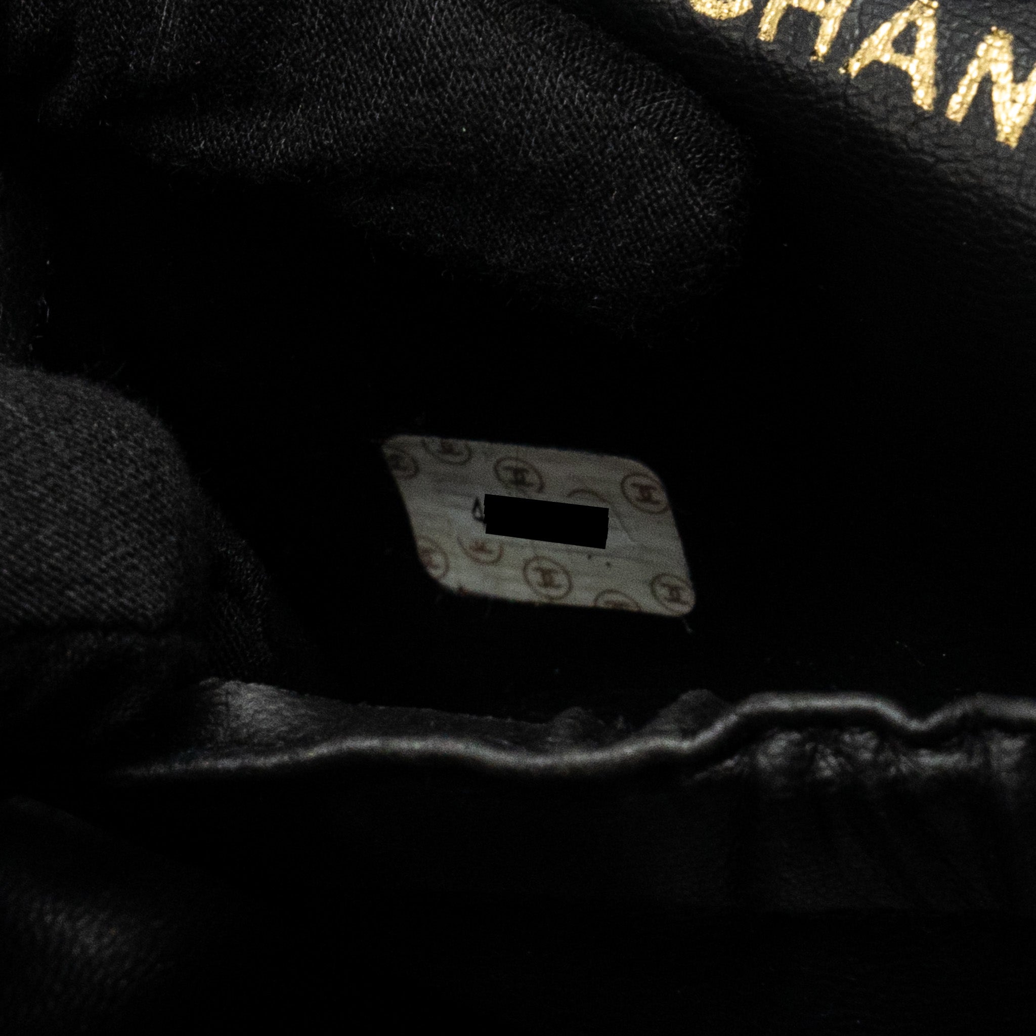 CHANEL VINTAGE VANITY CASE CAVIAR BLACK GHW