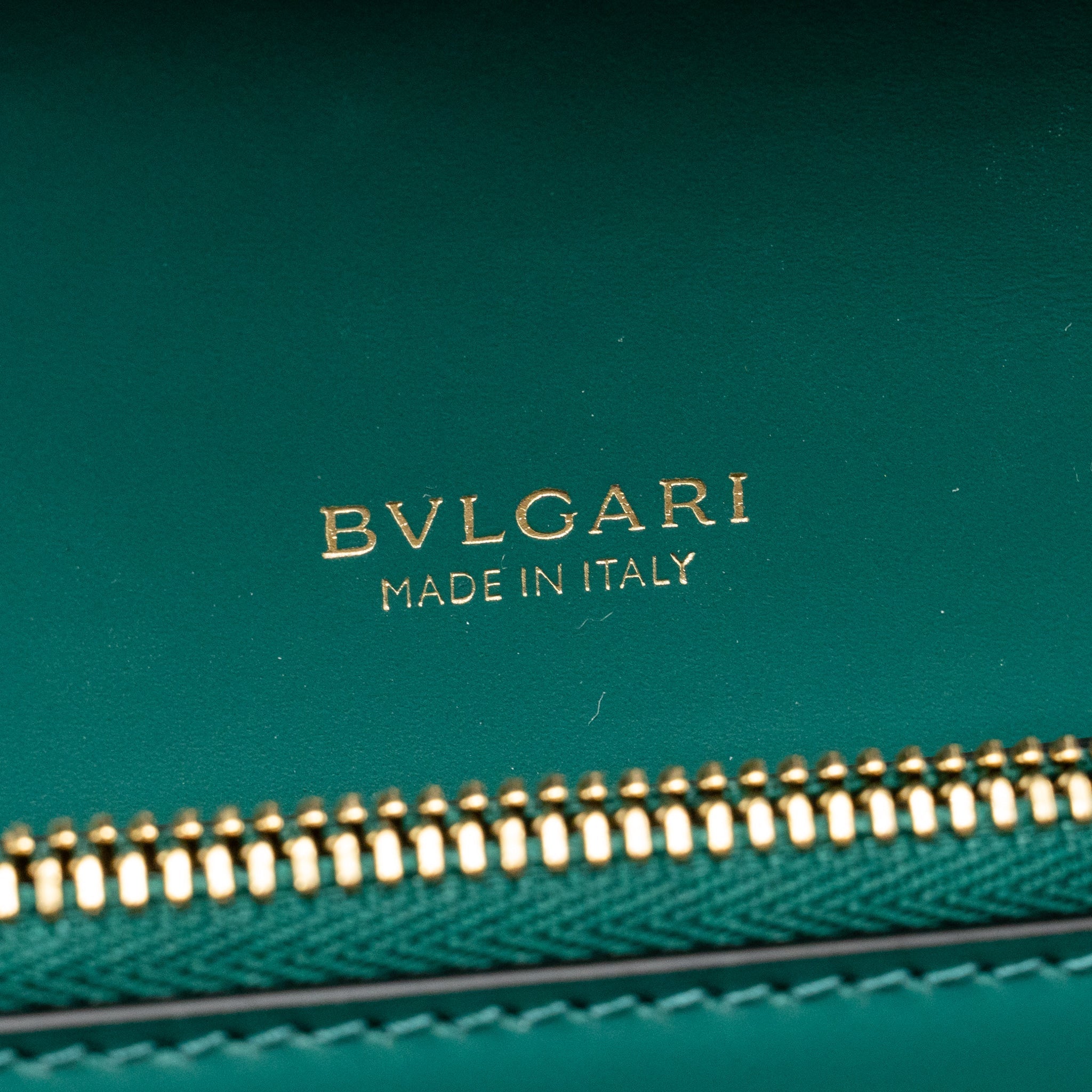 BVLGARI SERPENTI FOREVER WALLET ON CHAIN CALFSKIN GREEN LGHW