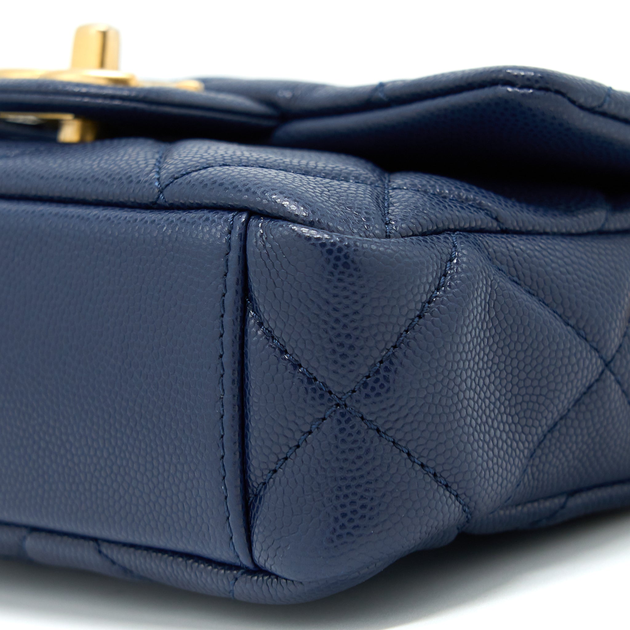 CHANEL 22A SMALL FLAP BAG CAVIAR NAVY BRUSHED GHW (MICROCHIP)
